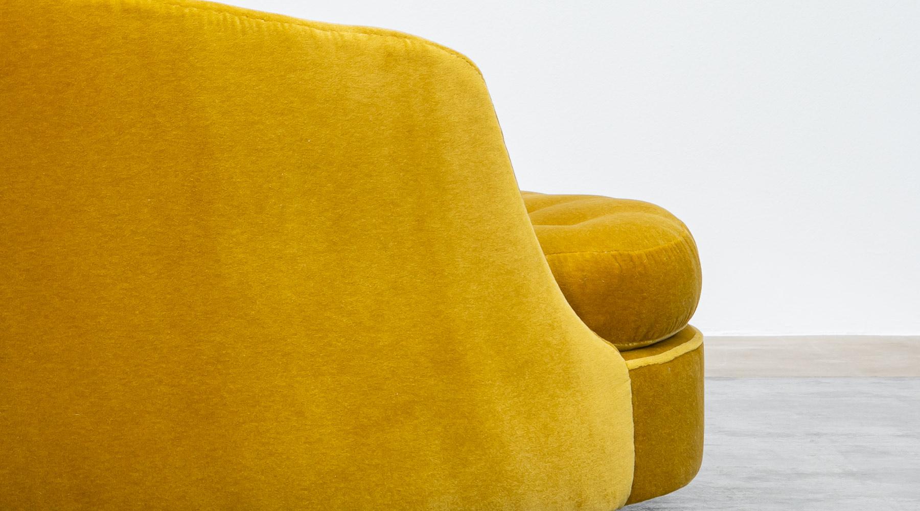 1970s Yellow New Upholstery Pair of Swivel Lounge Chair by Milo Baughman 7