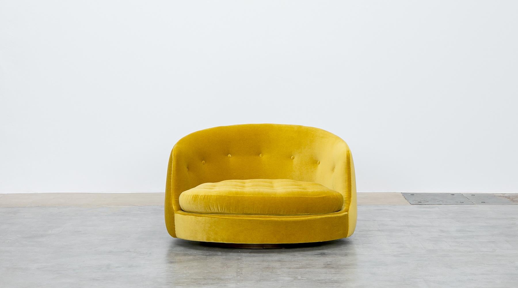 1970s Yellow New Upholstery Pair of Swivel Lounge Chair by Milo Baughman 1