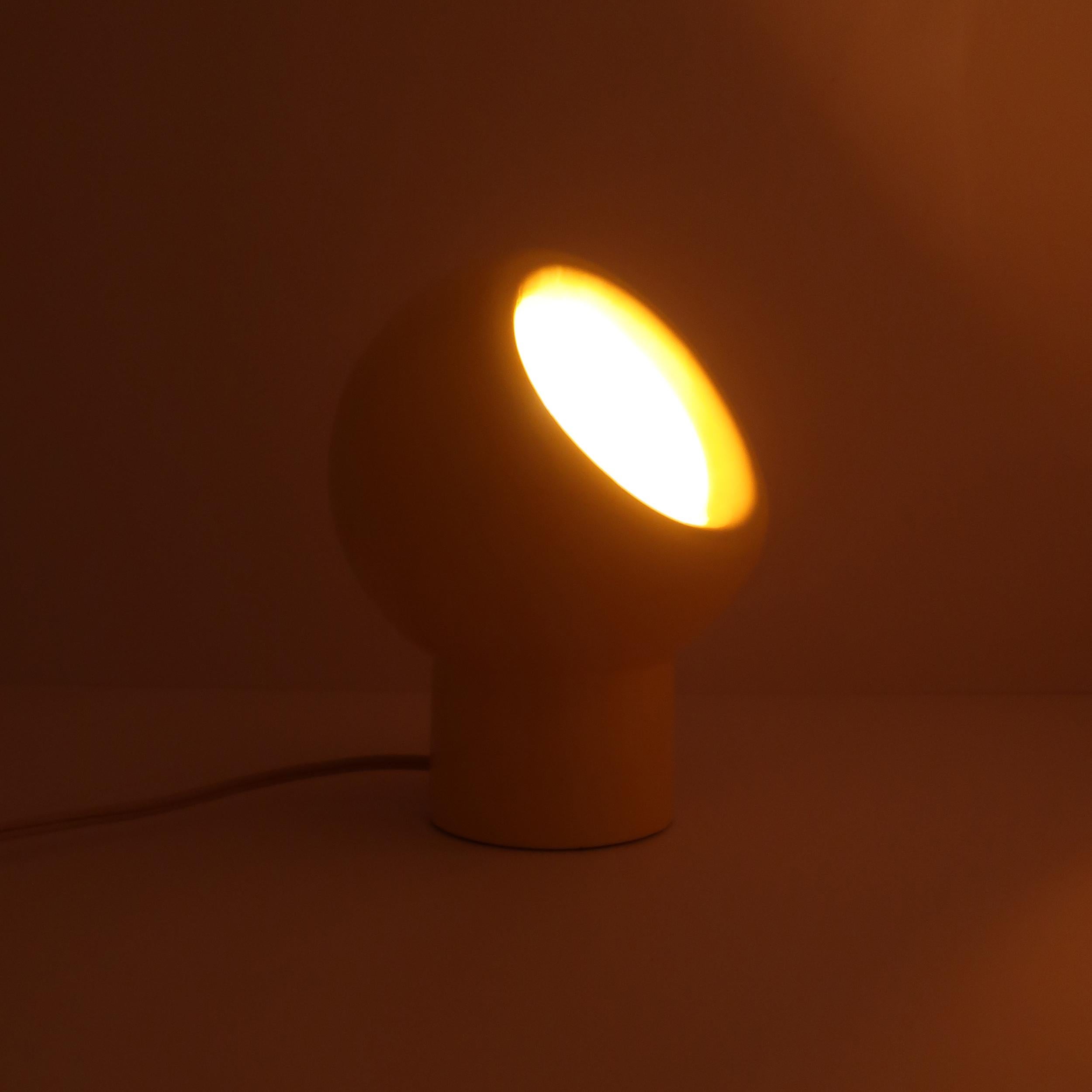 Céramique Lampe de table Space Age Eyeball jaune des années 1970  en vente