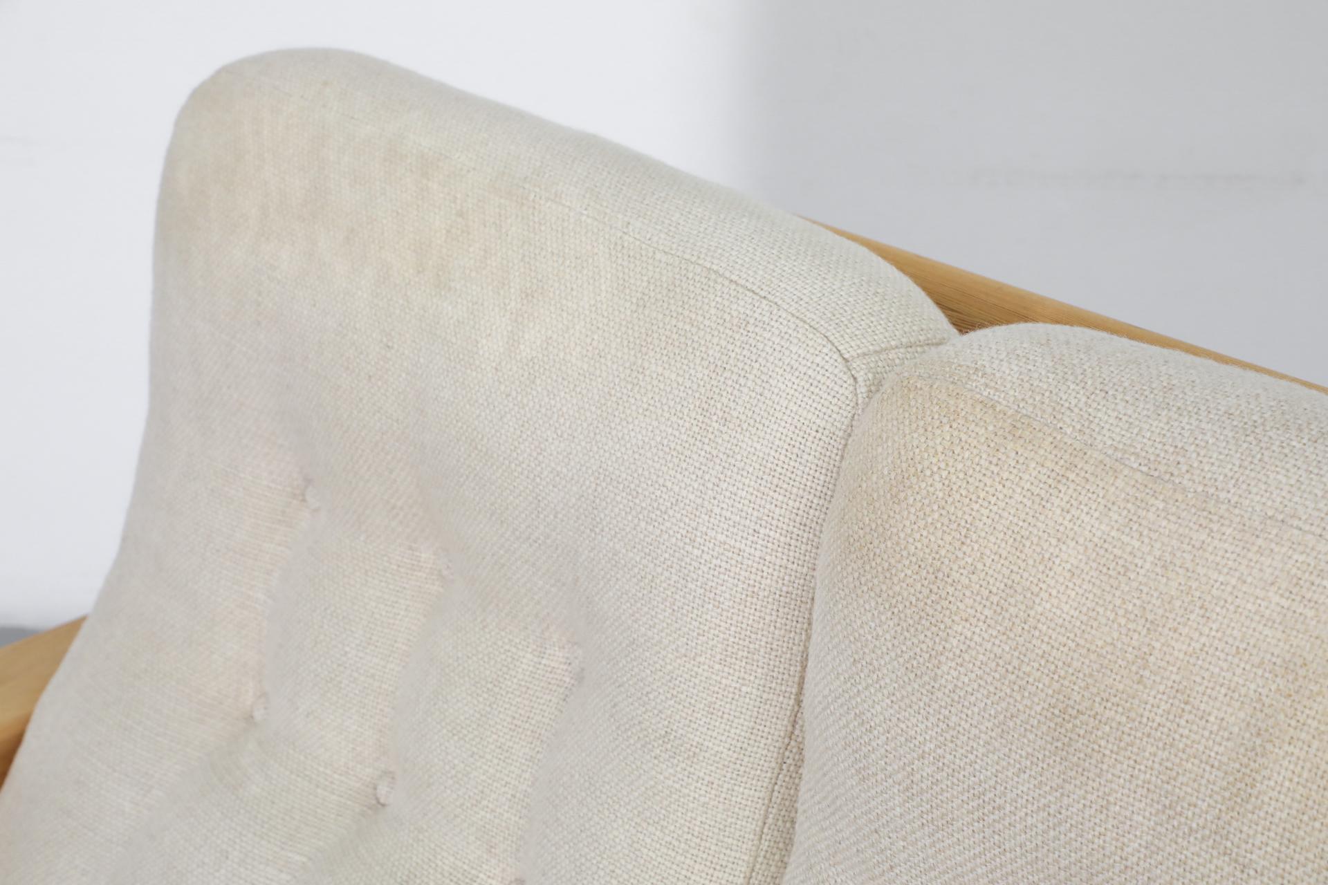 Sofá reclinable de pino gordo estilo Yngve Ekstrom de los años 70 con tapicería blanca en venta 7
