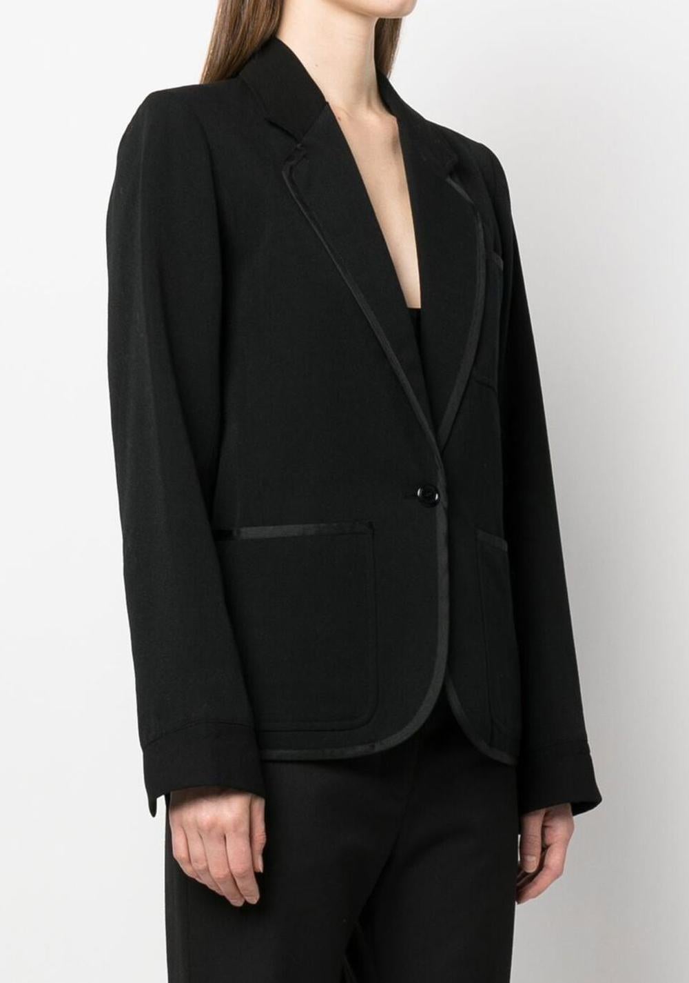 1970s YSL Yves Saint Laurent Black Contrasting Smoking Blazer In Good Condition For Sale In Paris, FR