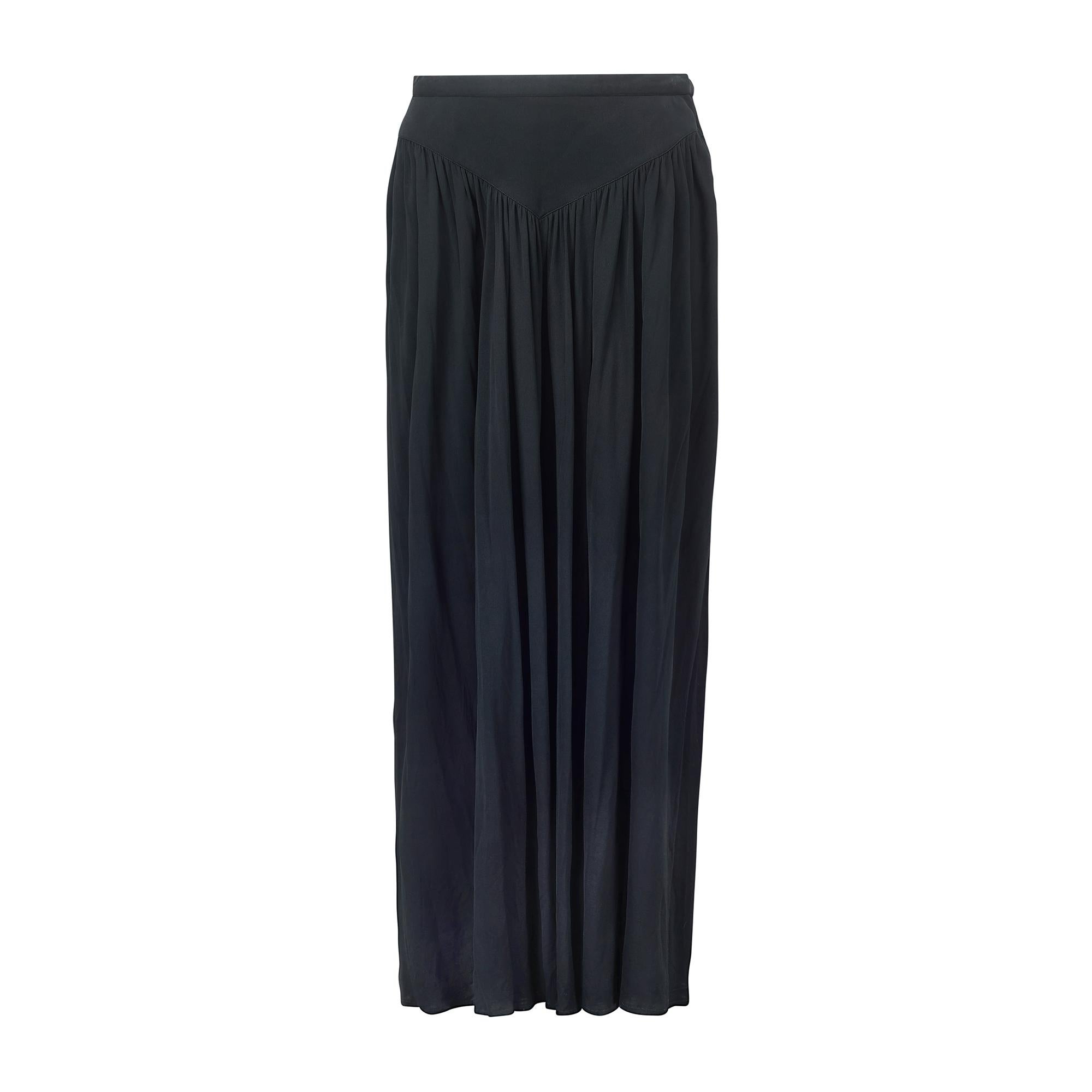 Tuta anni '70 Yuki Gnyuki Torimaru in seta nera con top a pipistrello e maxi gonna in vendita 1