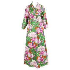 1970er Jahre Yves Saint Laurent Maxikleid aus Baumwolle mit mehrfarbigem Blumen- und Sterndruck