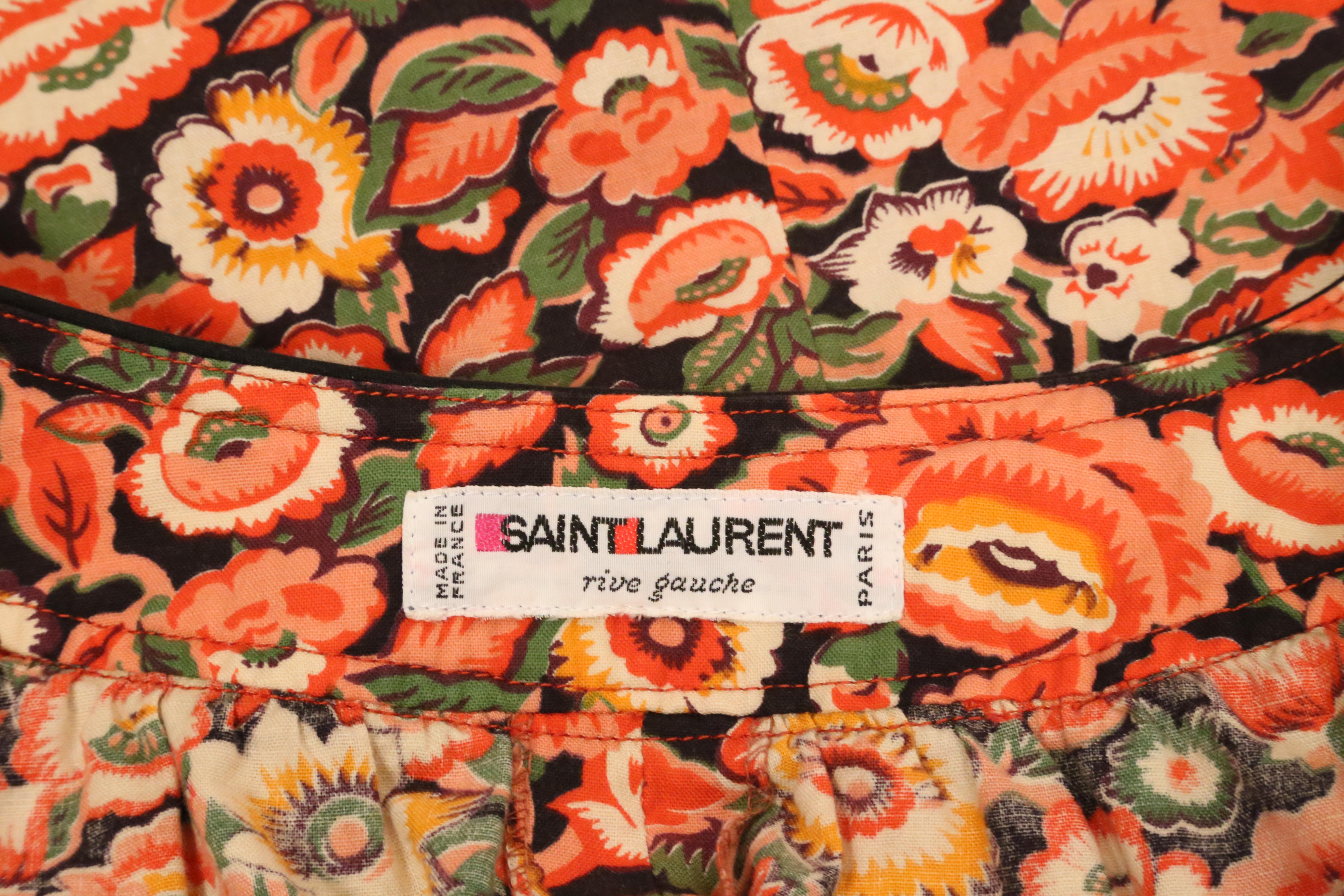 Top campesino de algodón con estampado floral años 70 YVES SAINT LAURENT en venta 6
