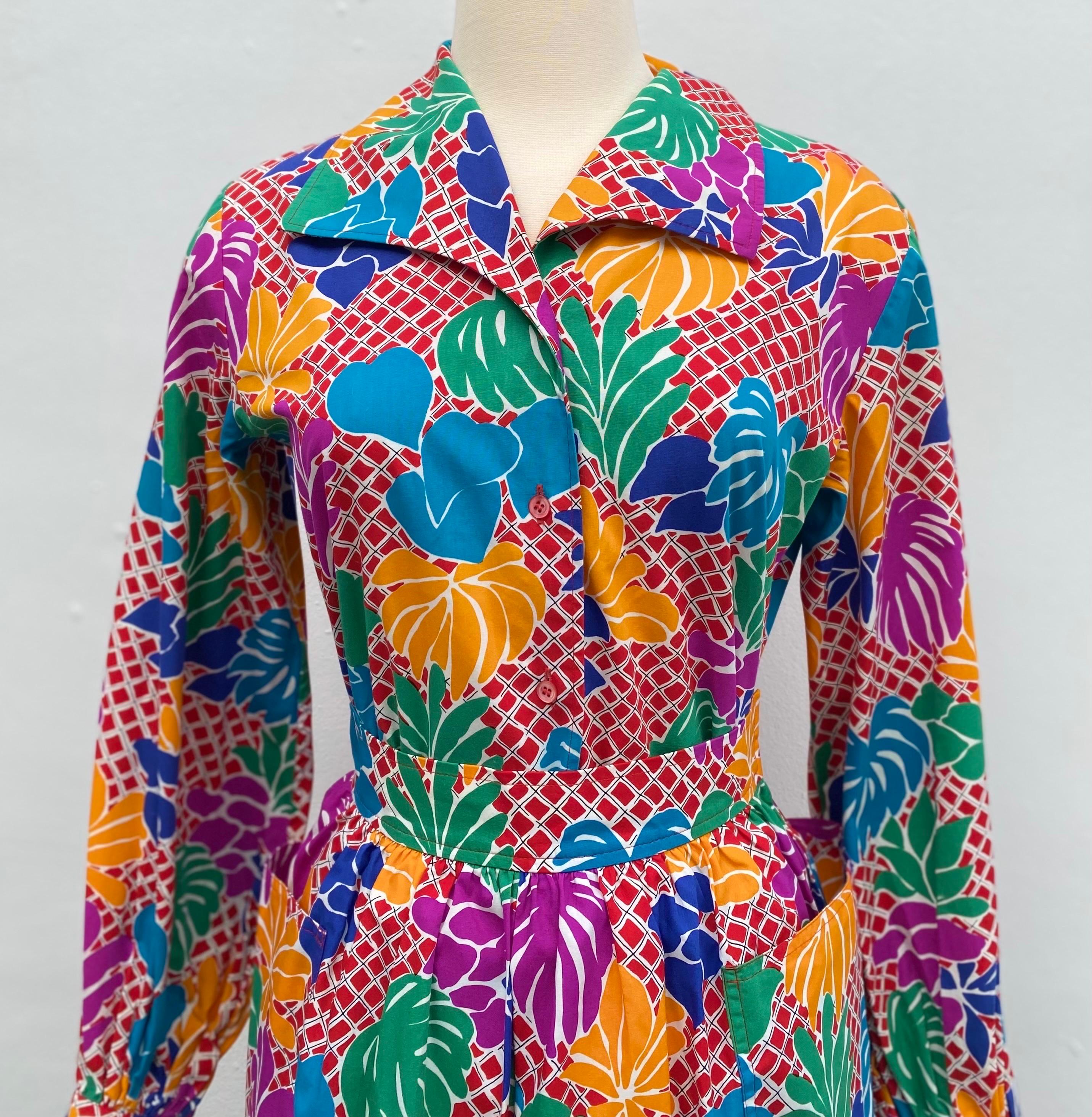 Marron Yves Saint Laurent - Ensemble jupe et chemise en coton à fleurs pop art, années 1970 en vente
