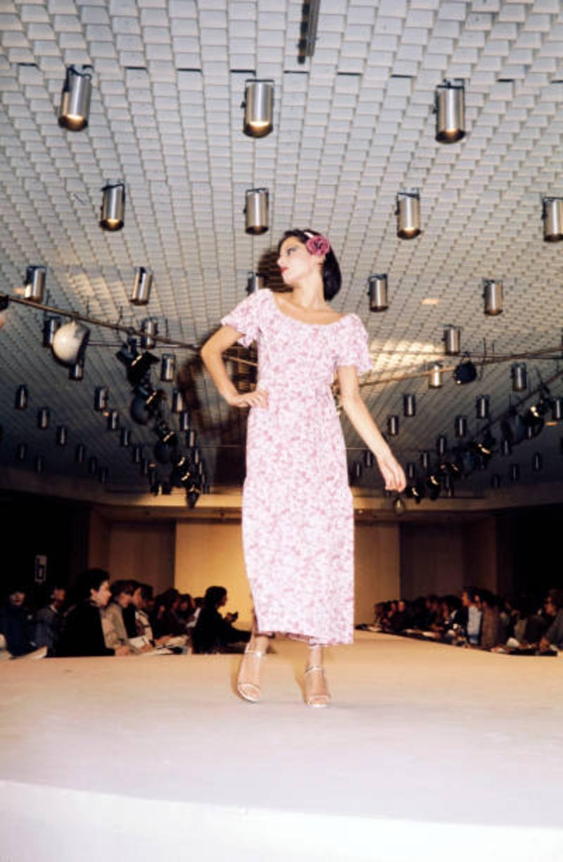 1976 YVES SAINT LAURENT rive gauche purple silk floral RUNWAY dress For Sale 9