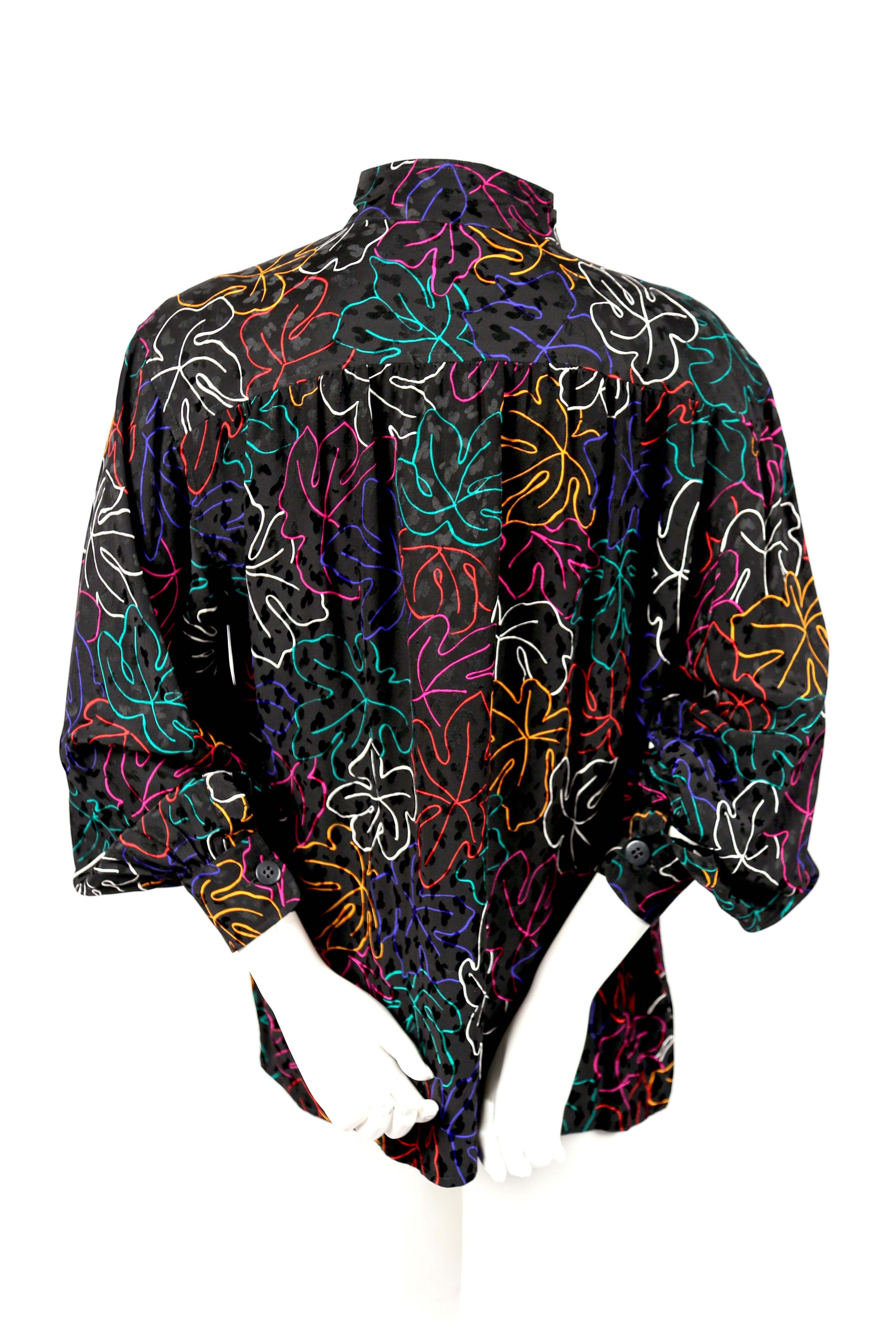 1970's YVES SAINT LAURENT rive gauche silk top with vivid leaf motif In Good Condition For Sale In San Fransisco, CA