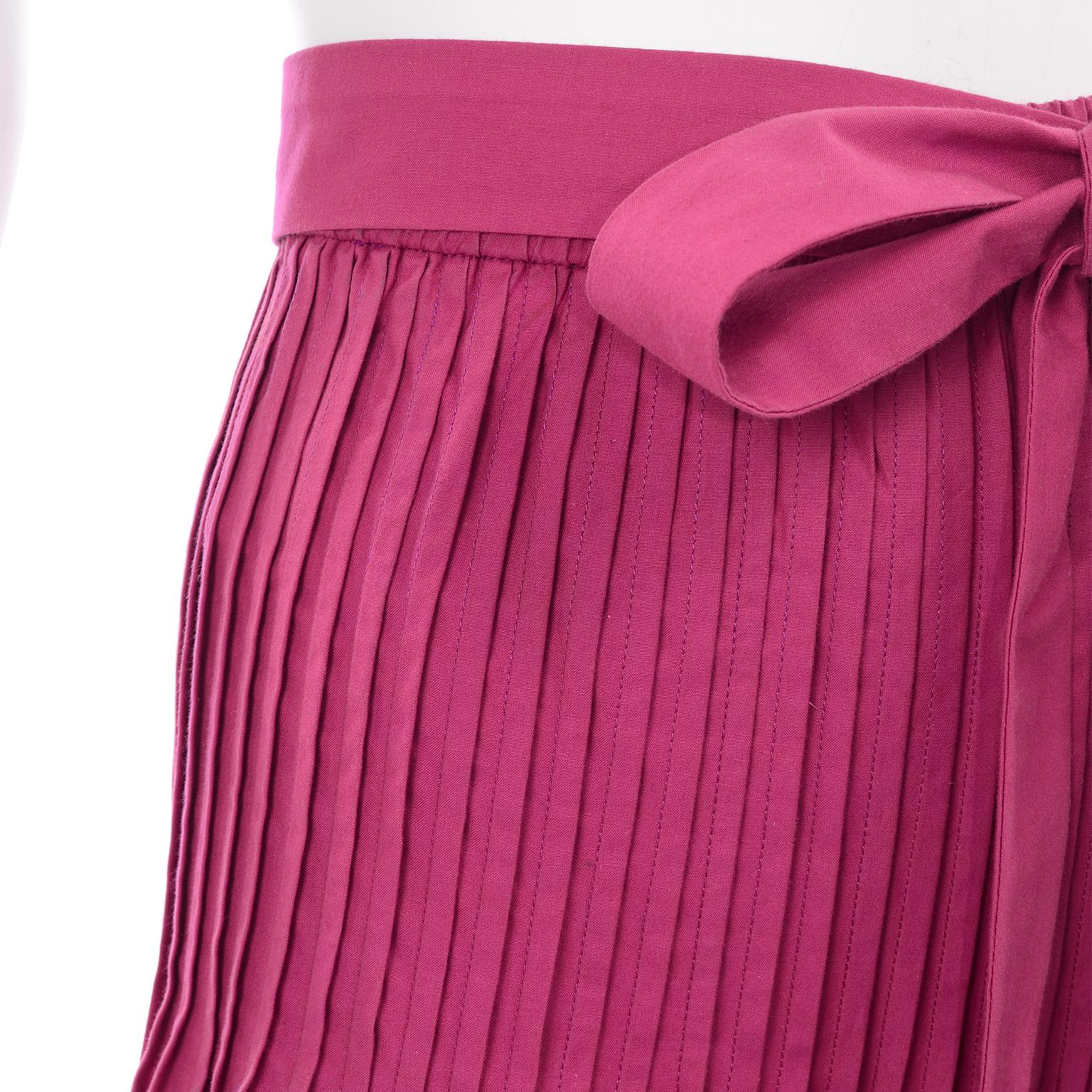 Women's 1970s Yves Saint Laurent Vintage Fuschia Pink Cotton Skirt With Sash Belt