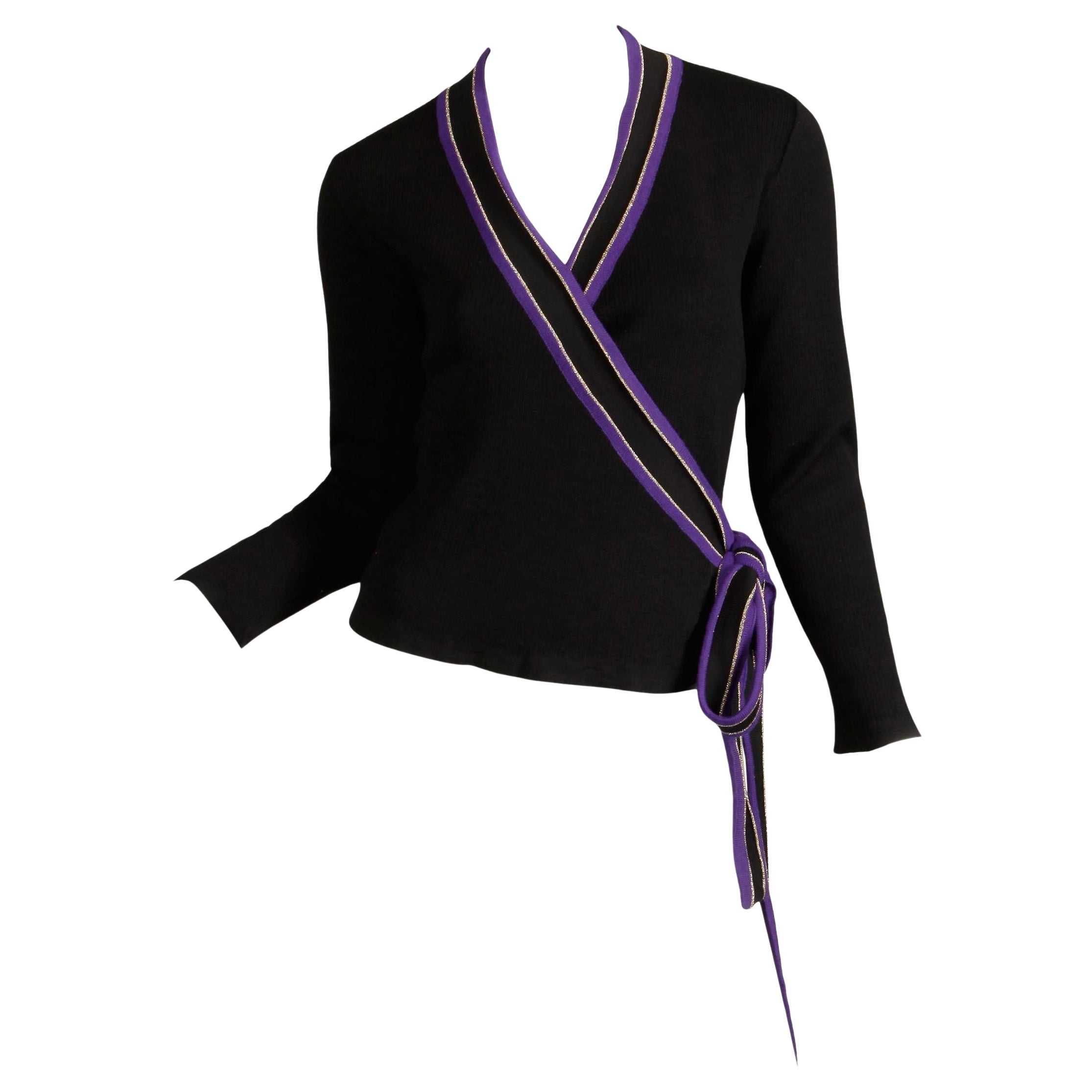 Haut/chemise vintage Yves Saint Laurent des années 1970, en maille, violet, noir et doré, à nouer
