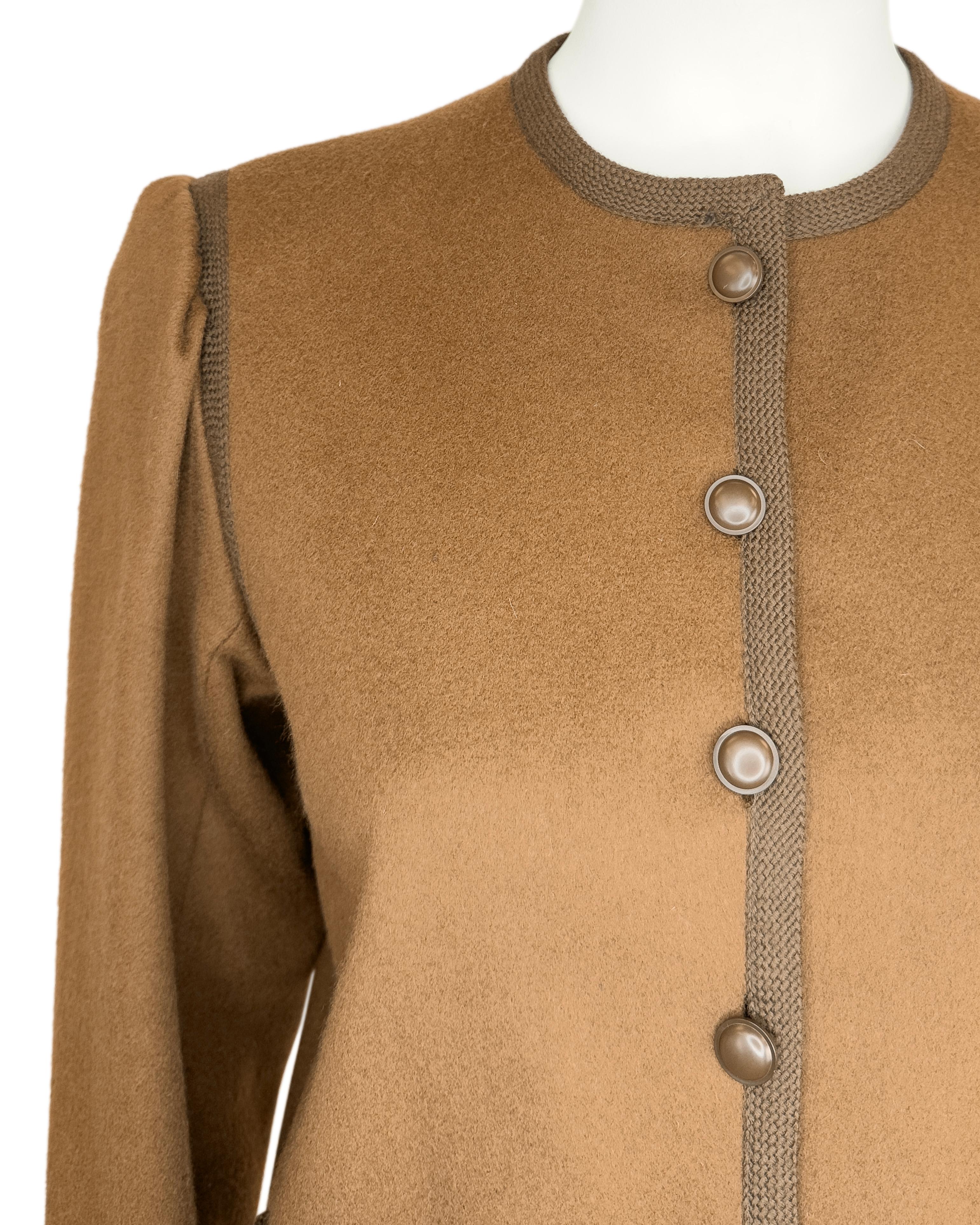 Giacca stile contadino in lana marrone di Yves Saint Laurent YSL degli anni '70 con rifiniture in tessuto In condizioni buone in vendita a Toronto, Ontario