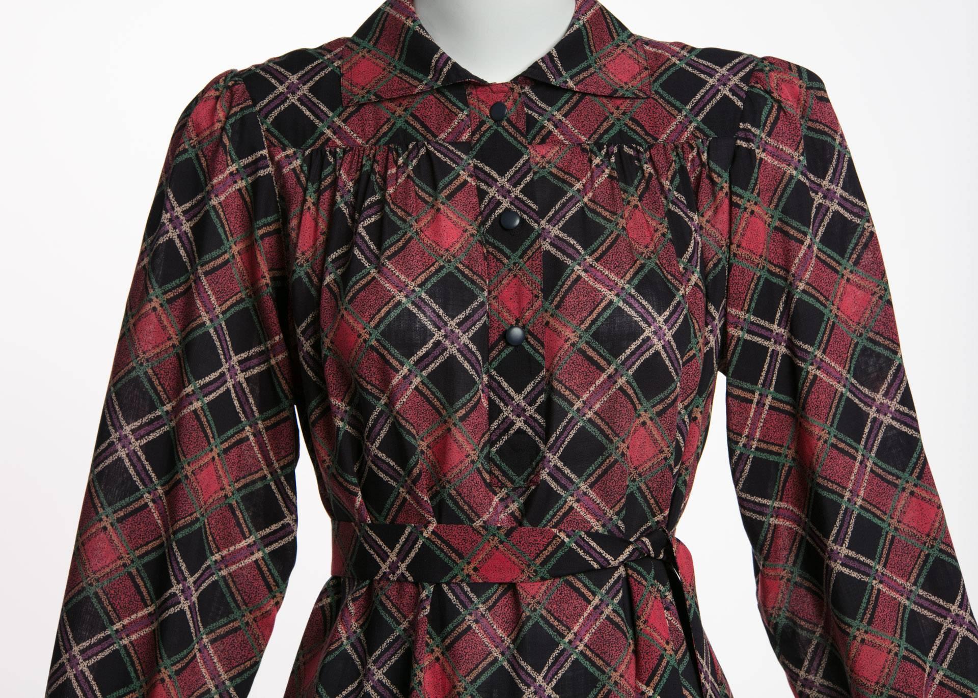 1970's Yves Saint Laurent YSL Vintage Lightweight Wool Plaid Dress  In Excellent Condition In Boca Raton, FL