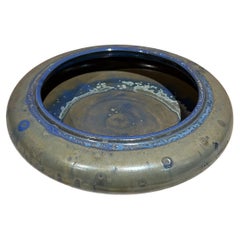 1970s Zanesville Stoneware Art Pottery Pequeño cuenco azul Ohio