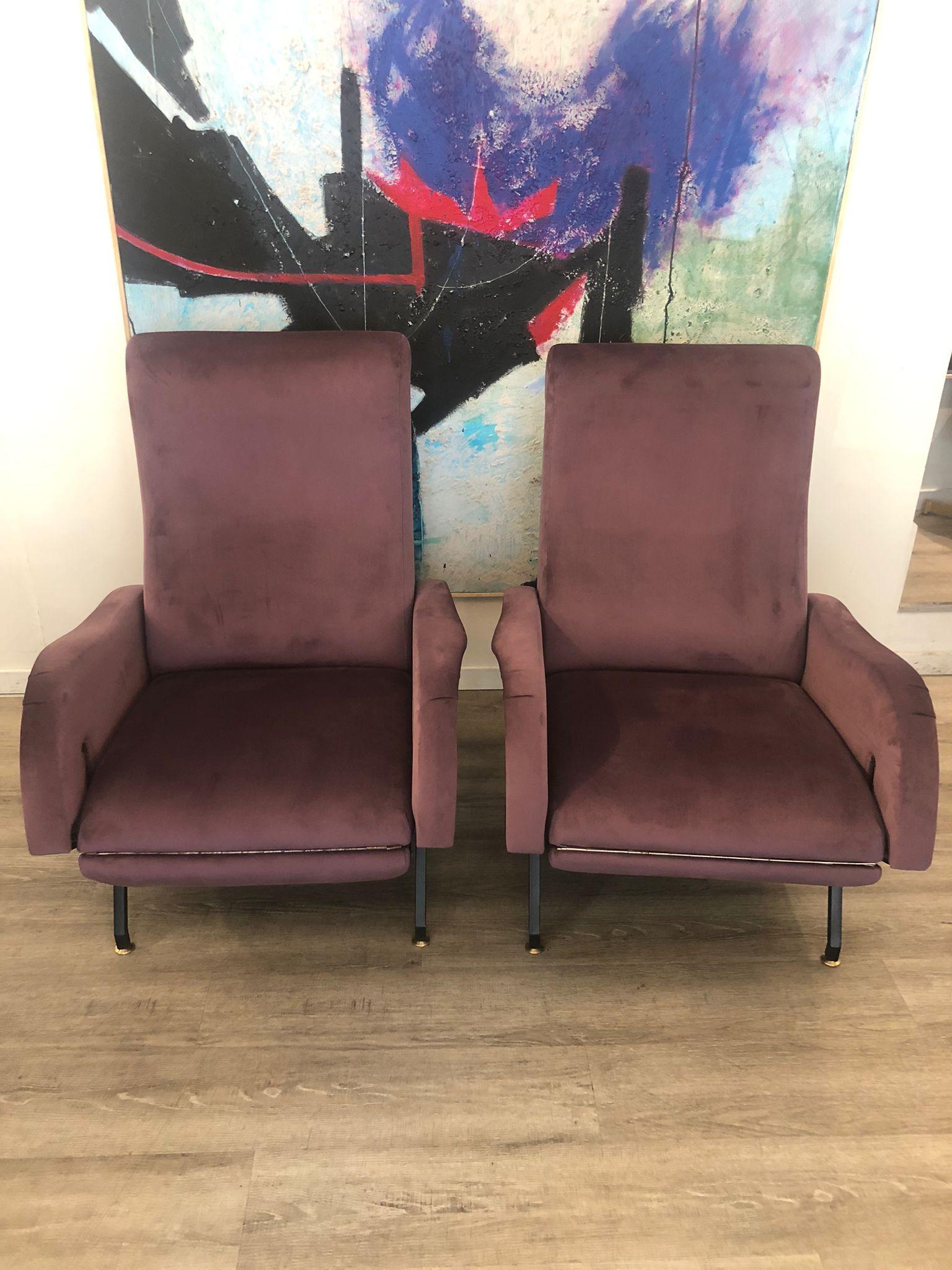 1970s in Style of Zanuso Reclining Purple Velvet Armchairs, Set of Two For Sale 7