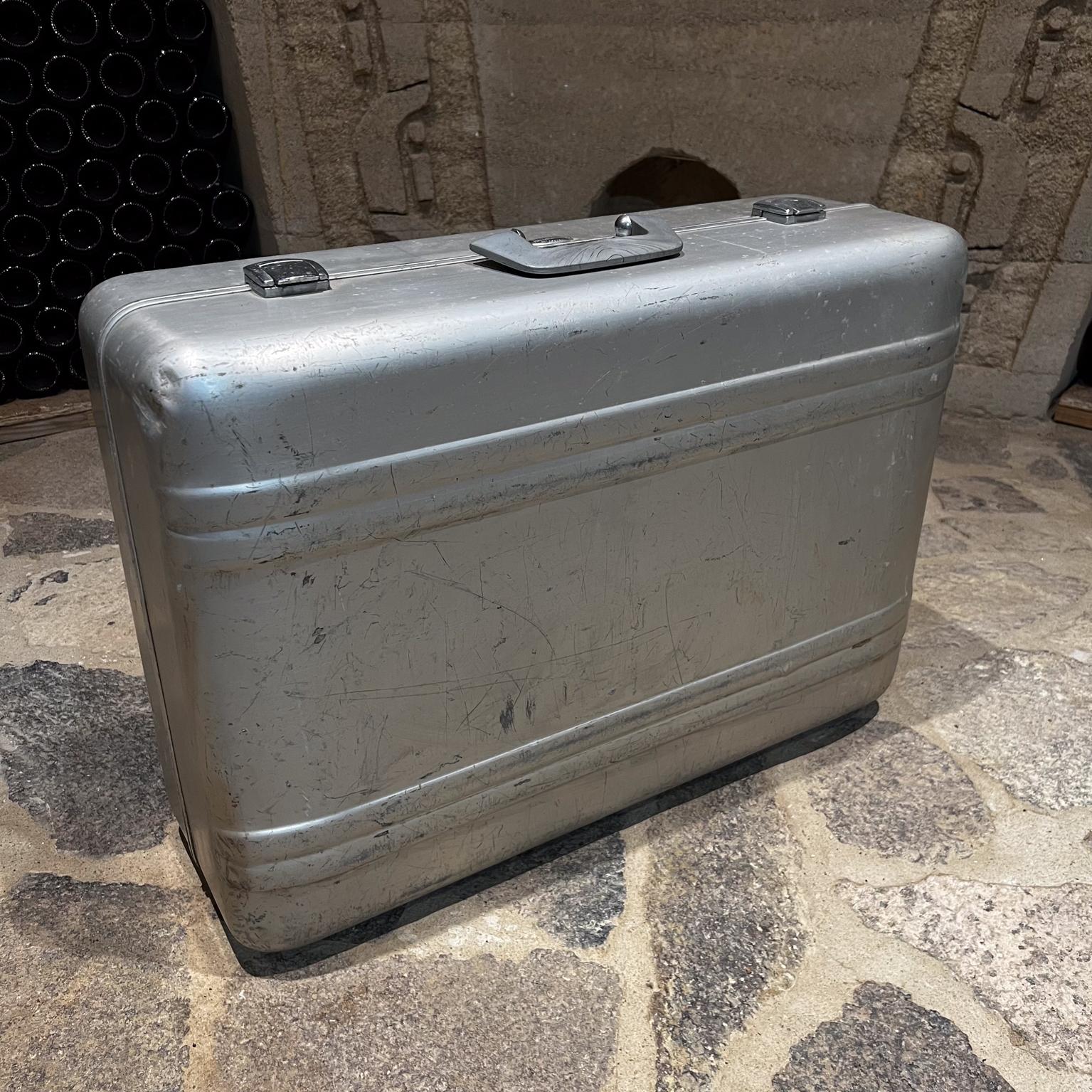 American 1970s Zero Halliburton Aluminum Hard Suitcase Vintage Modern Luggage