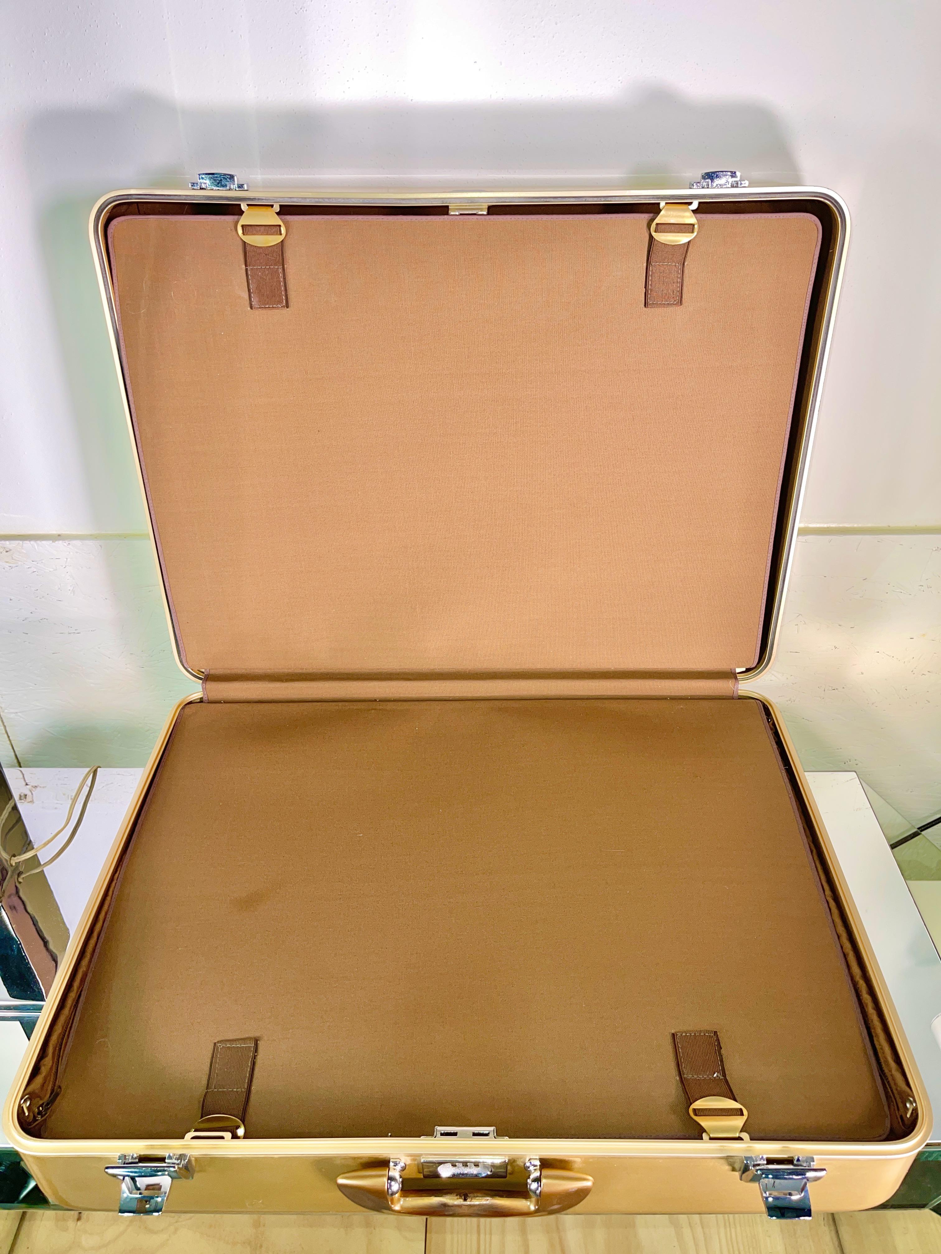 1970's Zero Halliburton Gold Aluminum Suitcase 5