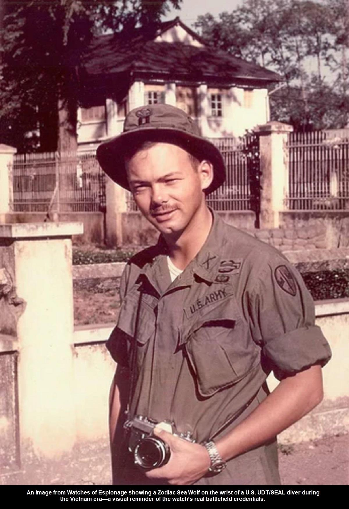 Montre de plongée Zodiac Sea Wolf Vintage Vietnam Era 1970 - Acier inoxydable en vente 7