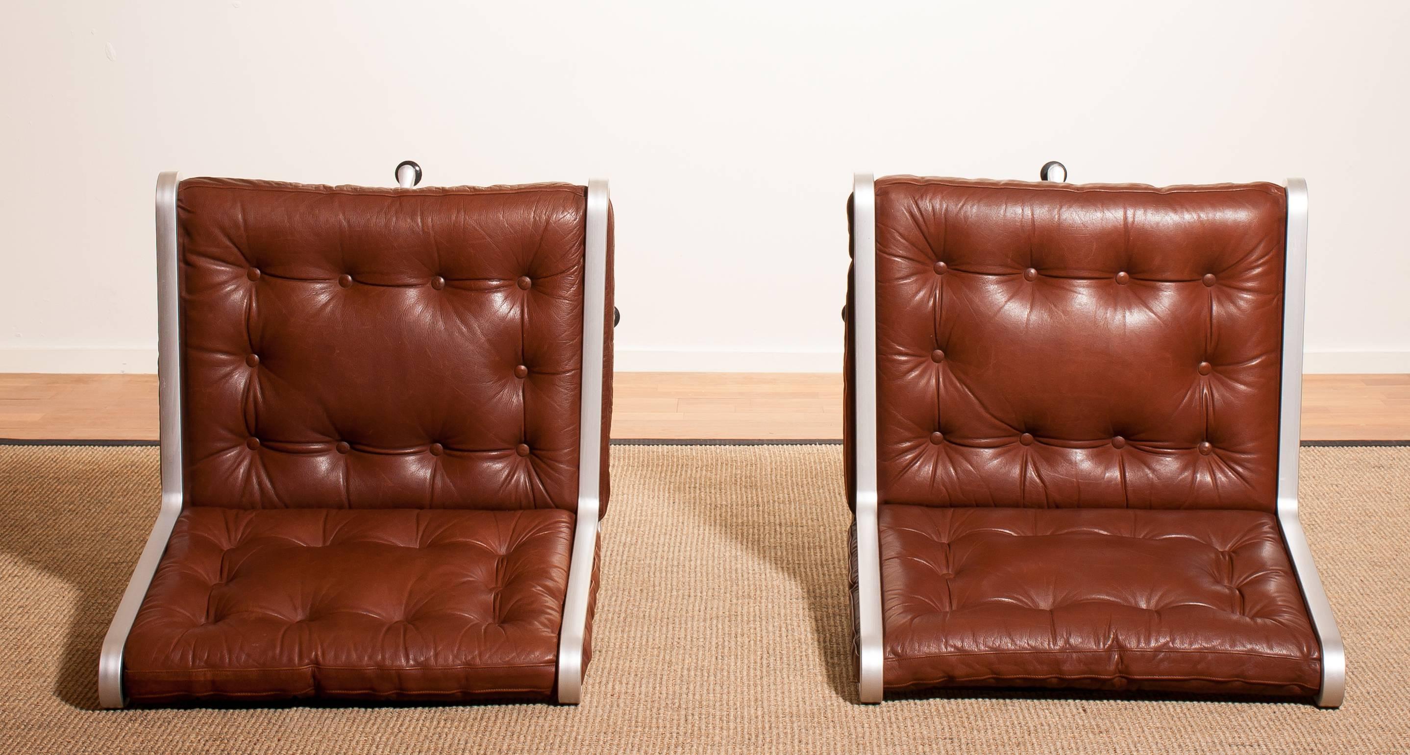 1970s, Pair of Leather and Aluminium Swivel Chairs 3