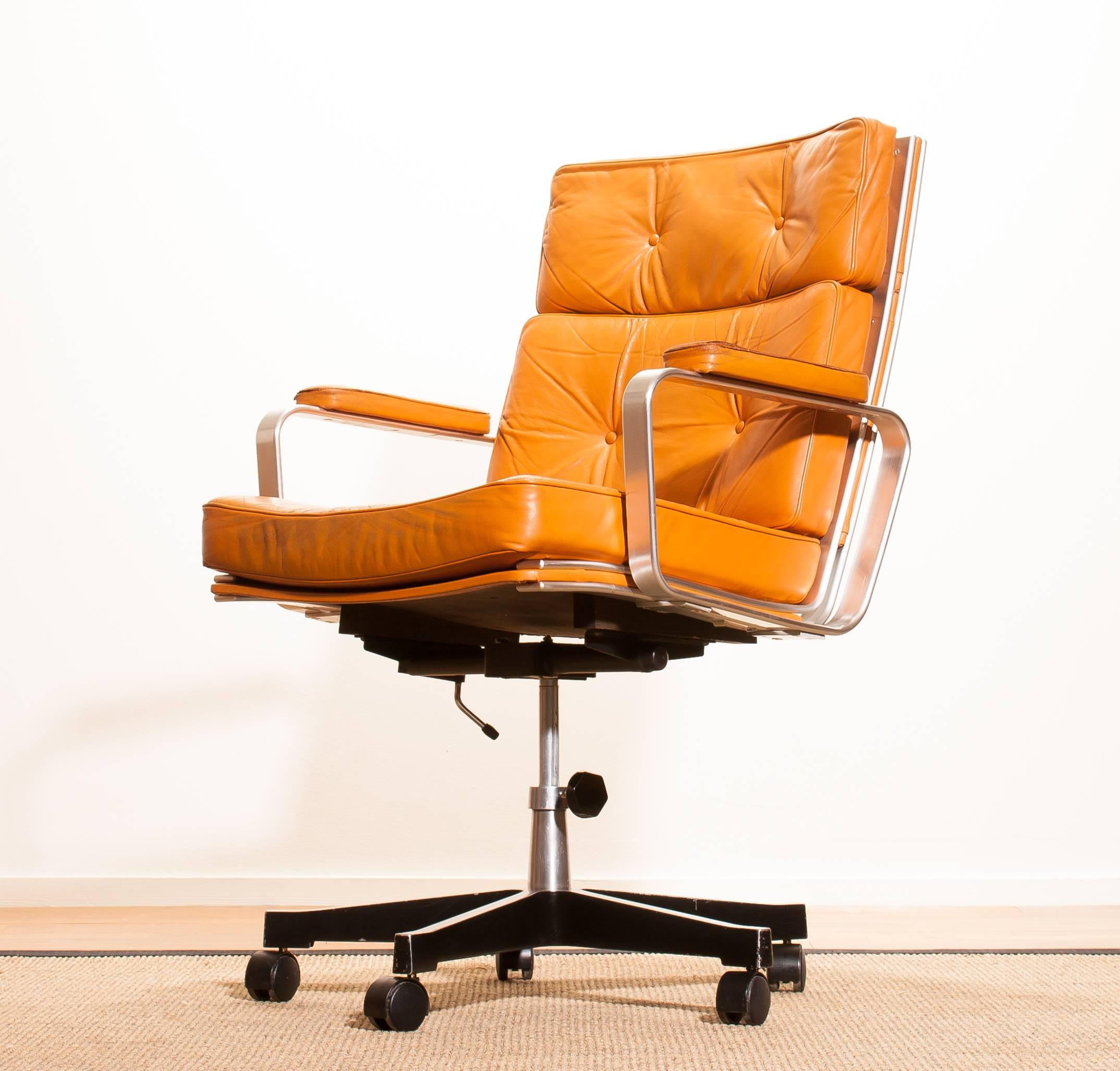 70s style office chair