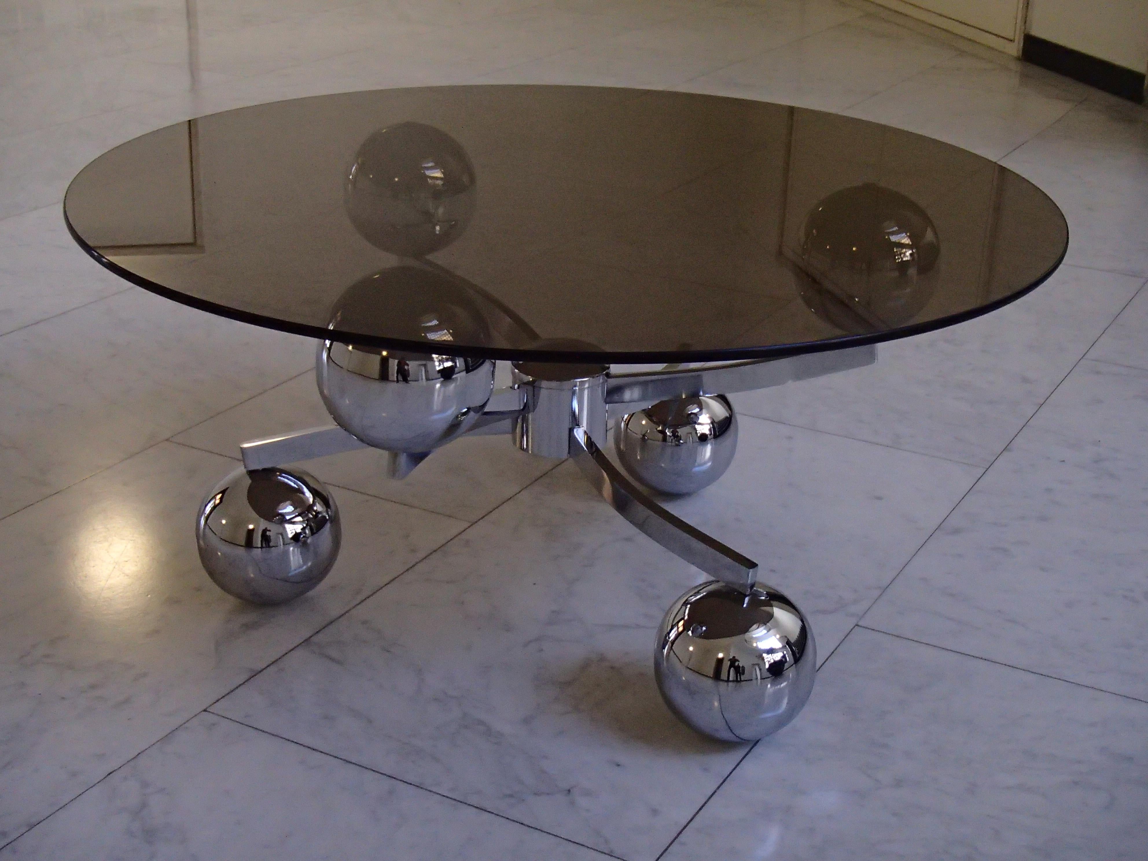 1970 This Planet Chrome Coffee Table Round Brown Glass Top For Sale 4