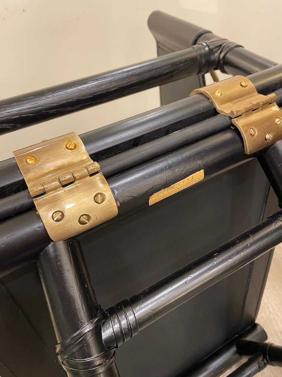 1970Zwei McGuire Direktorenstühle (Italienisch) im Angebot