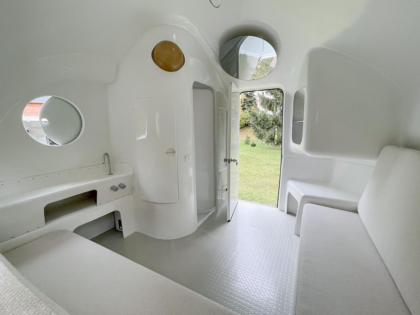 1 BANGA space age micro architecture prefab house bungalow by Carlo Zappa, 1971 For Sale 7