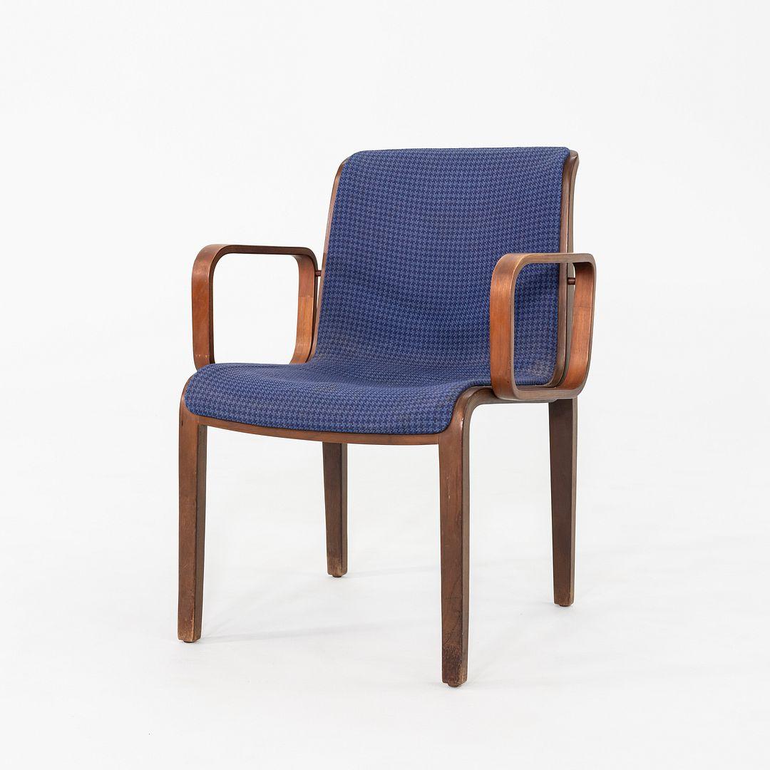 Moderno 1971 Bill Stephens per Knoll Sedia da pranzo serie 1300 in tessuto blu e noce in vendita