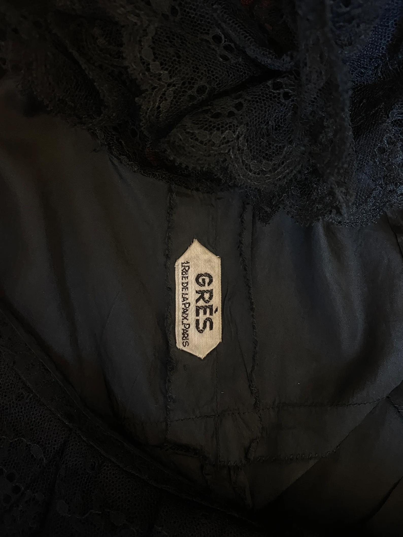 1971 Documentado Vestido de encaje negro de alta costura Madame Gres en venta 2