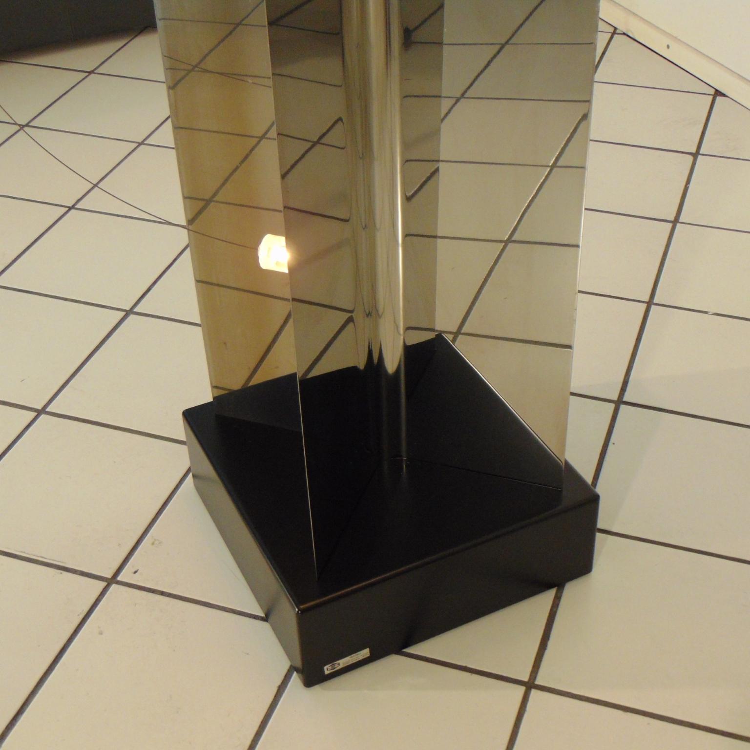 Late 20th Century 1971 Floor Lamp Gruppo A.R.D.I.T.I. Chromed Steel, Magnets, Sormani Nucleo Italy