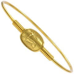 1971 Helen Woodhull, High Karat Gold Intaglio Bangle