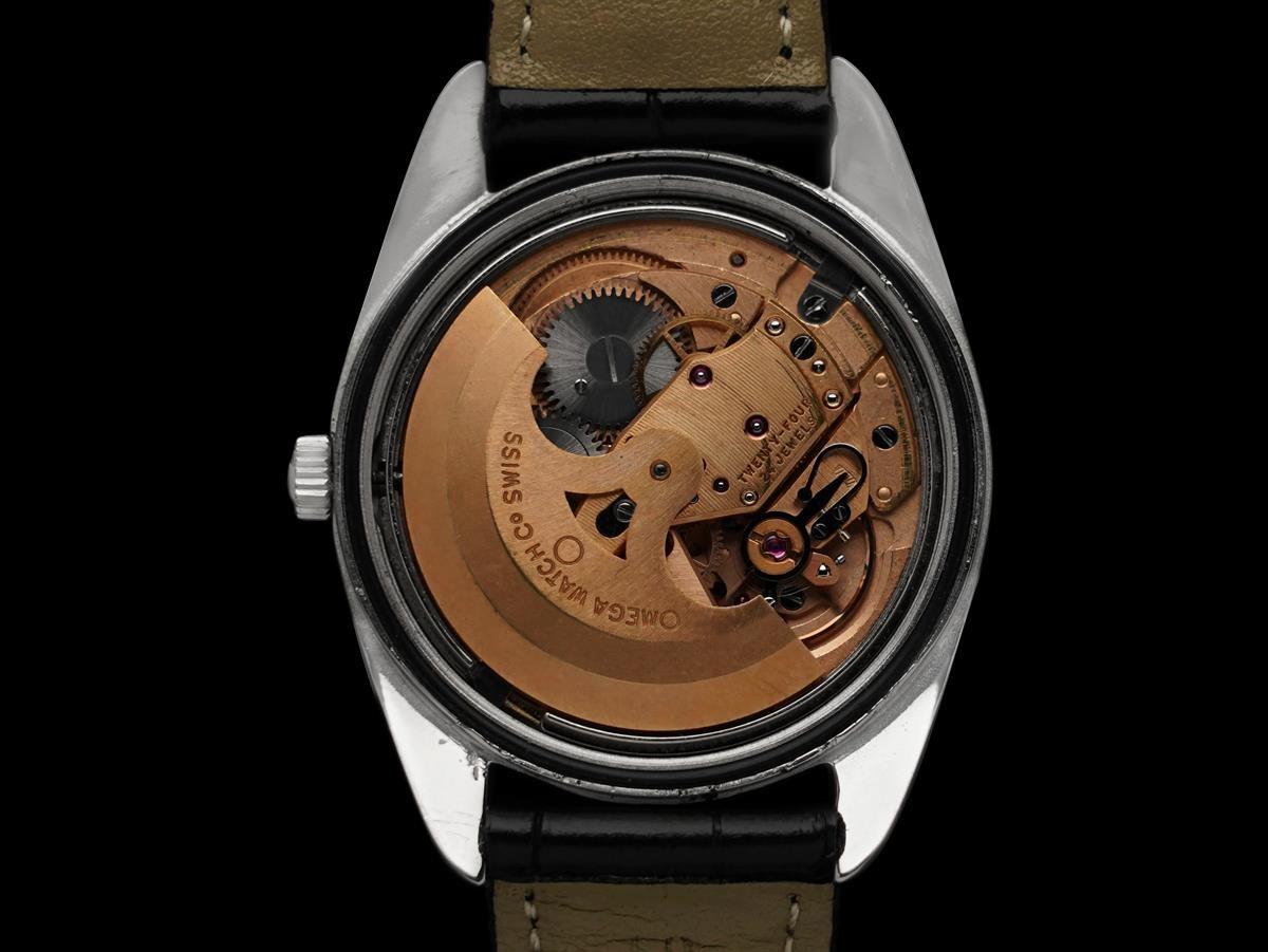 1971 Omega Seamaster Mens Vintage Watch with Automatic Cal. 565 Movement For Sale 3