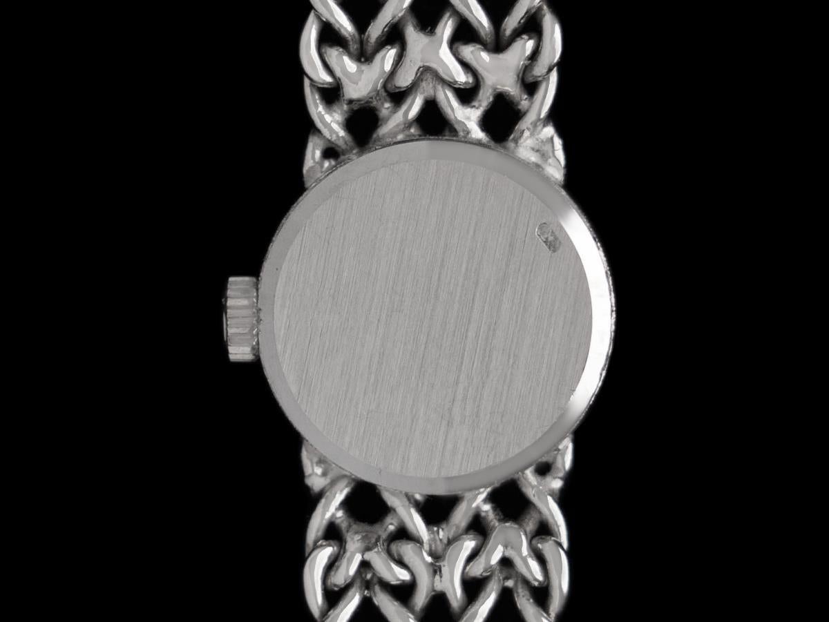1971 OMEGA Vintage Ladies 18K White Gold Bracelet Watch - NOS with Papers & Boxe For Sale 3