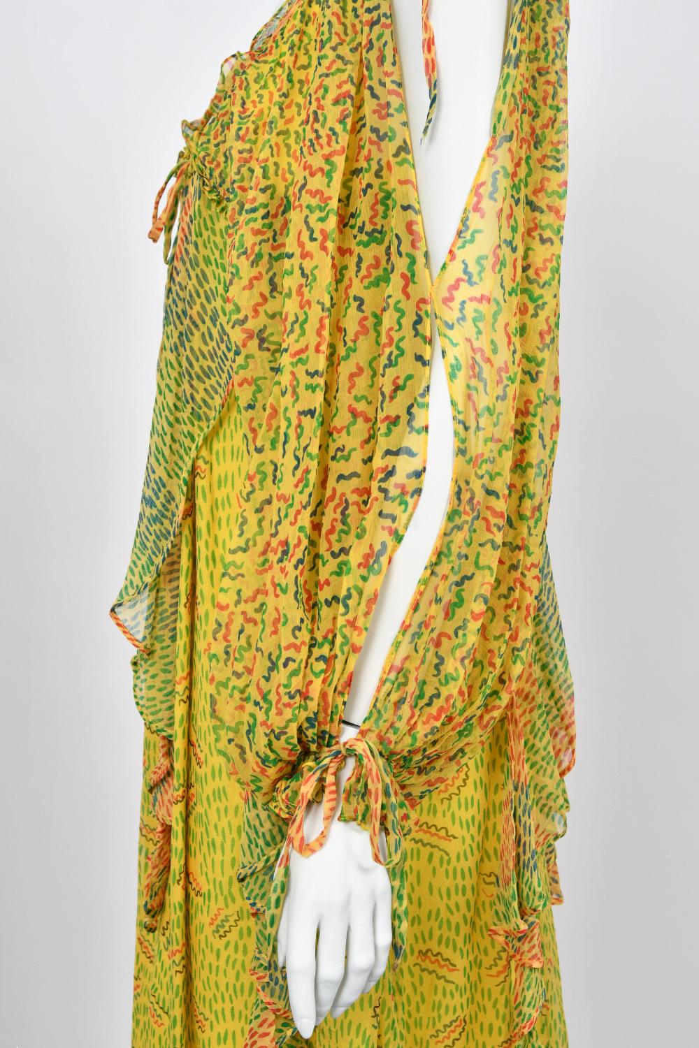 1971 Ossie Clark Yellow Celia Birtwell Print Silk Cut-Out Sleeves Bohemian Dress For Sale 6