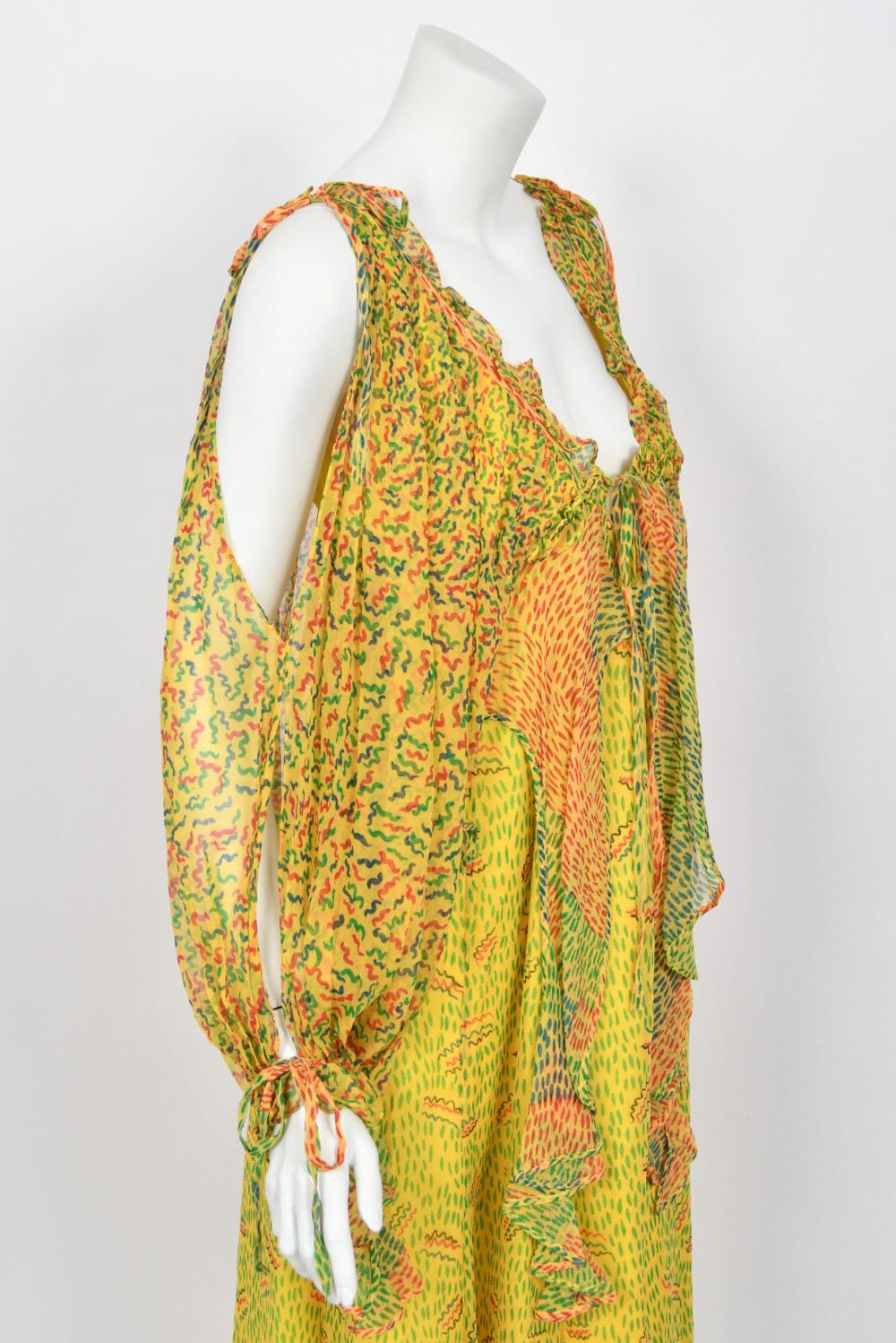 1971 Ossie Clark Yellow Celia Birtwell Print Silk Cut-Out Sleeves Bohemian Dress For Sale 9
