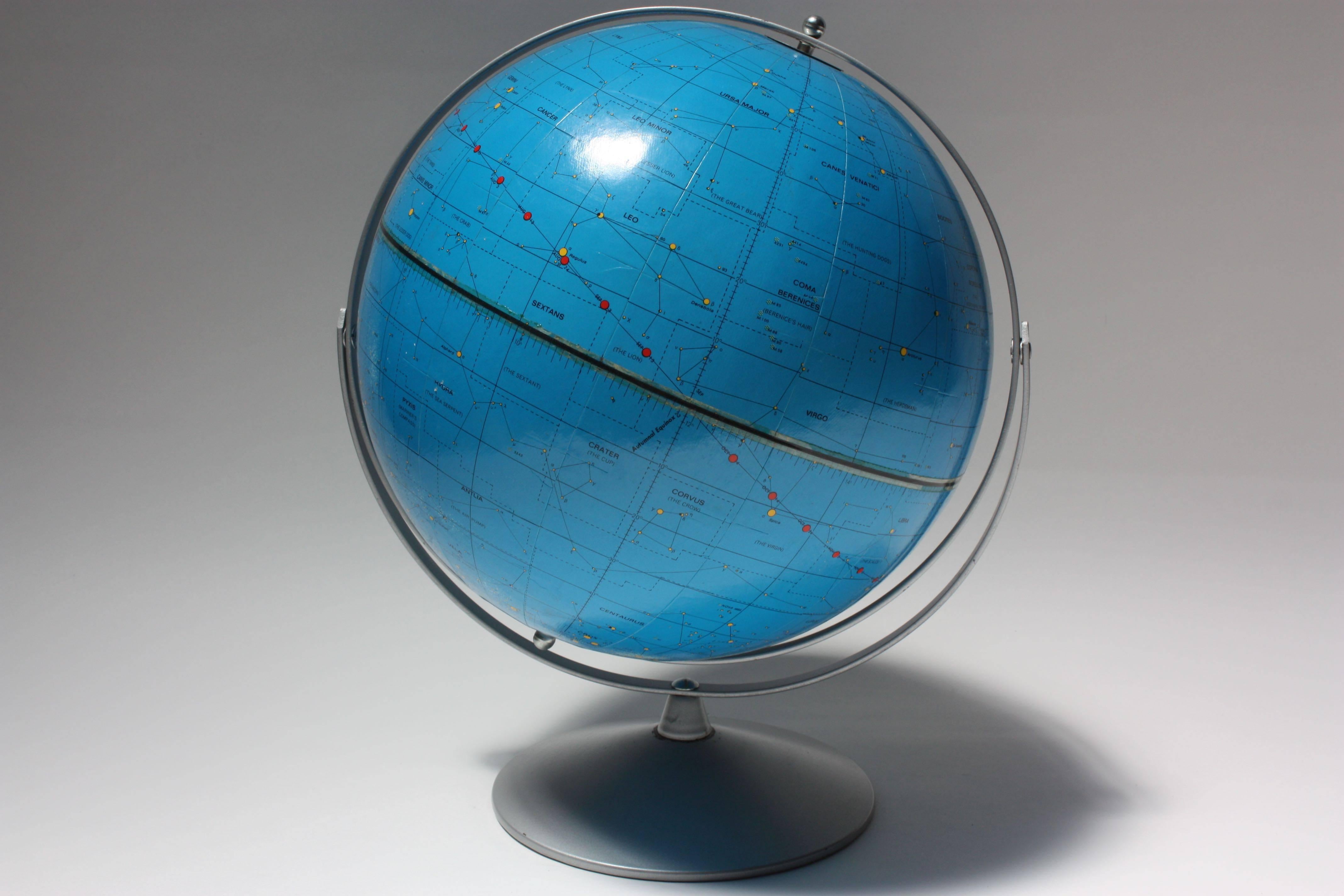 Replogle produced this 'Apollo' globe in 1971 to commemorate the Lunar Launch and the eponymous Apollo space program. 
Displays nebulae, ecliptic, novae, stars and constellations. 
Measures: 12