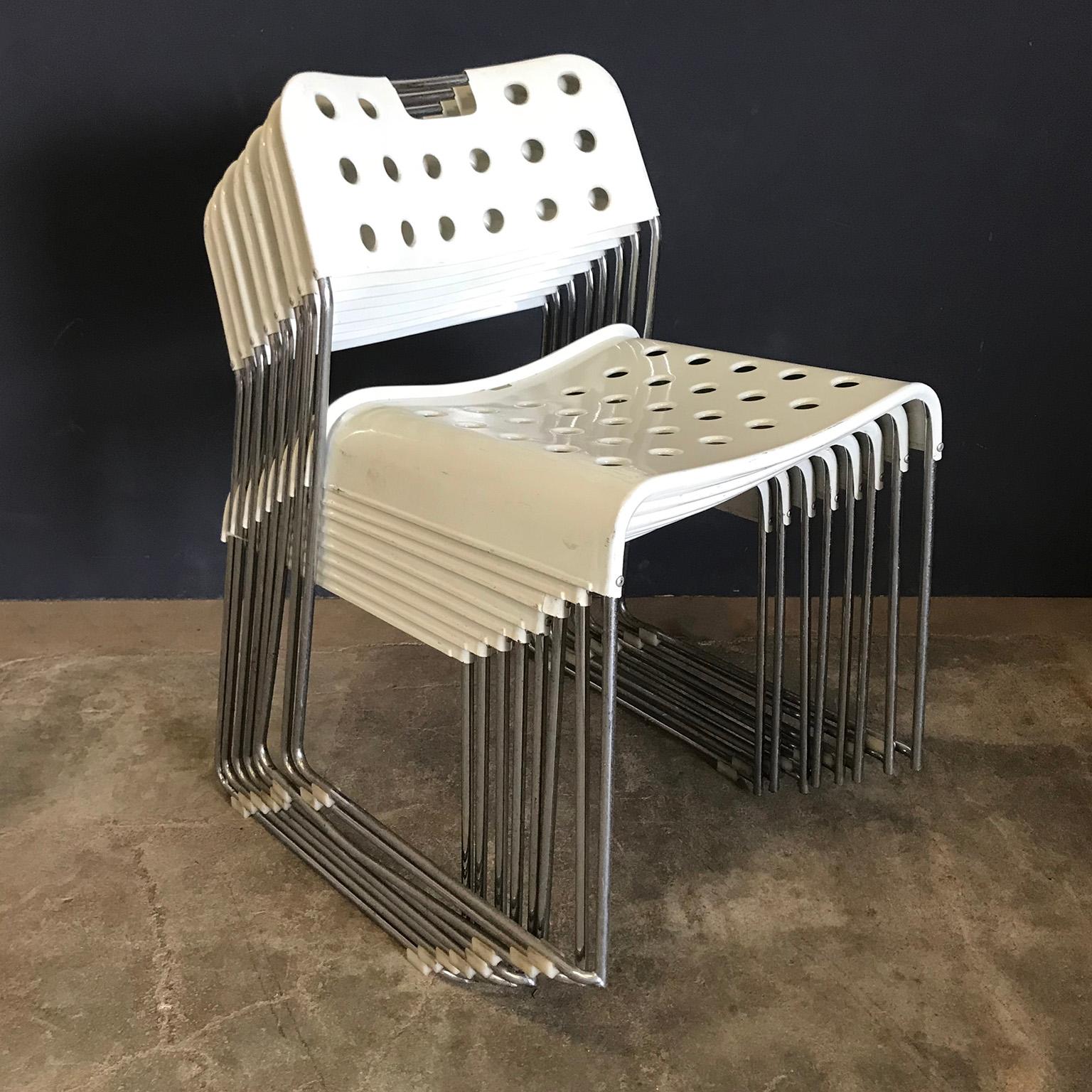 8 chaises empilables en acier inoxydable blanc Rodney Kinsman pour Bieffeplast, 1971 en vente 1