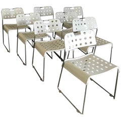 1971, Rodney Kinsman para Bieffeplast , 8 sillas apilables blancas Omk-Stack