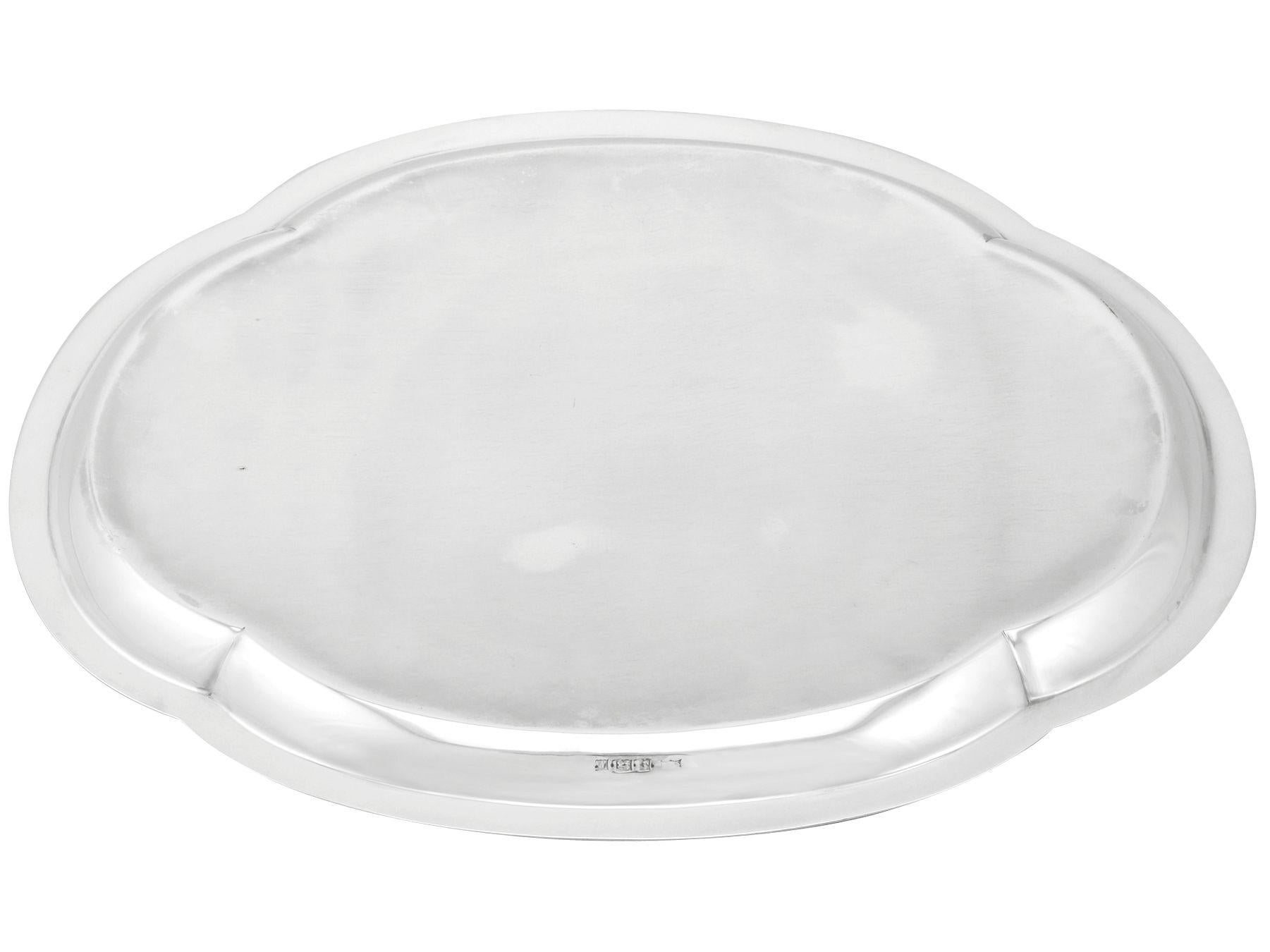 Bandeja de tocador vintage 1971 de plata de ley y rosa esmaltada en venta 2