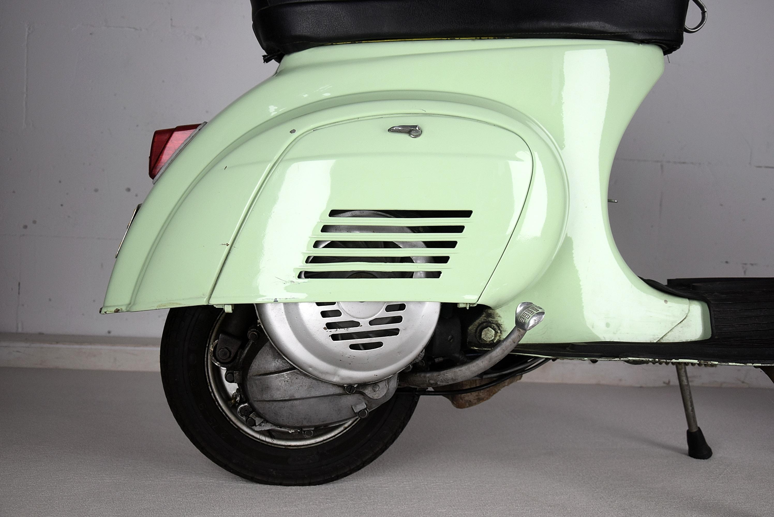 Late 20th Century 1971 Vespa by Piaggio Model V50R