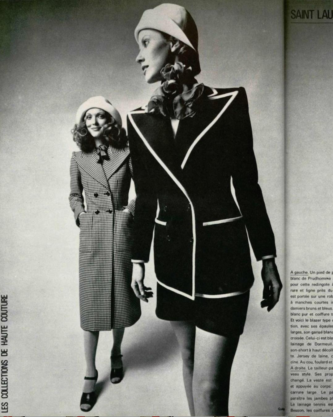 1971 Yves Saint Laurent Blazer in lana blu con rifiniture marroni in vendita 4