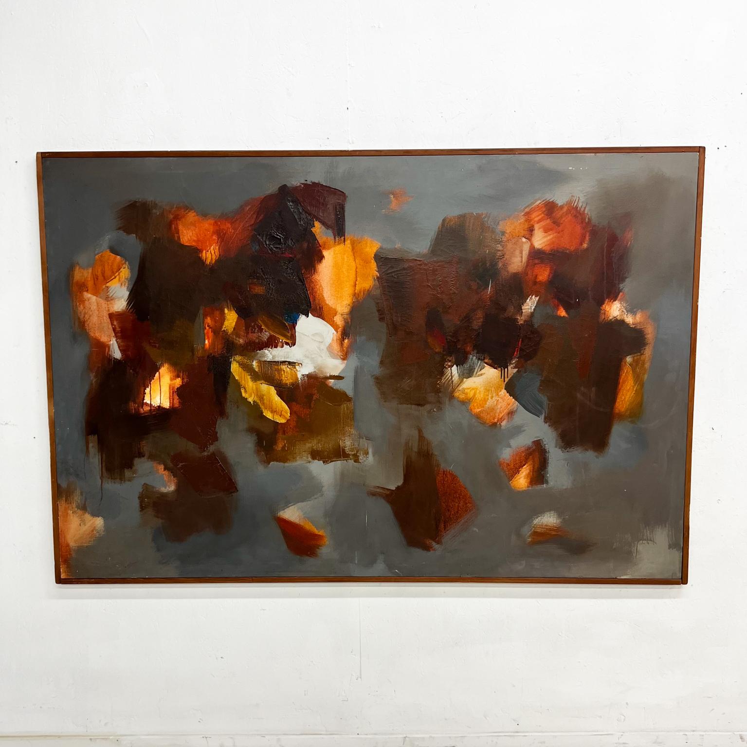 1972 Opera d'arte astratta su tela 
Olio astratto su tela con firma al verso B. T. Kim 72
La cornice in Wood intorno alla tela presenta una patina vintage.
Grande formato
73.25 x 49.25 x 1.5
Condizioni vintage originali e non restaurate
Consegna a