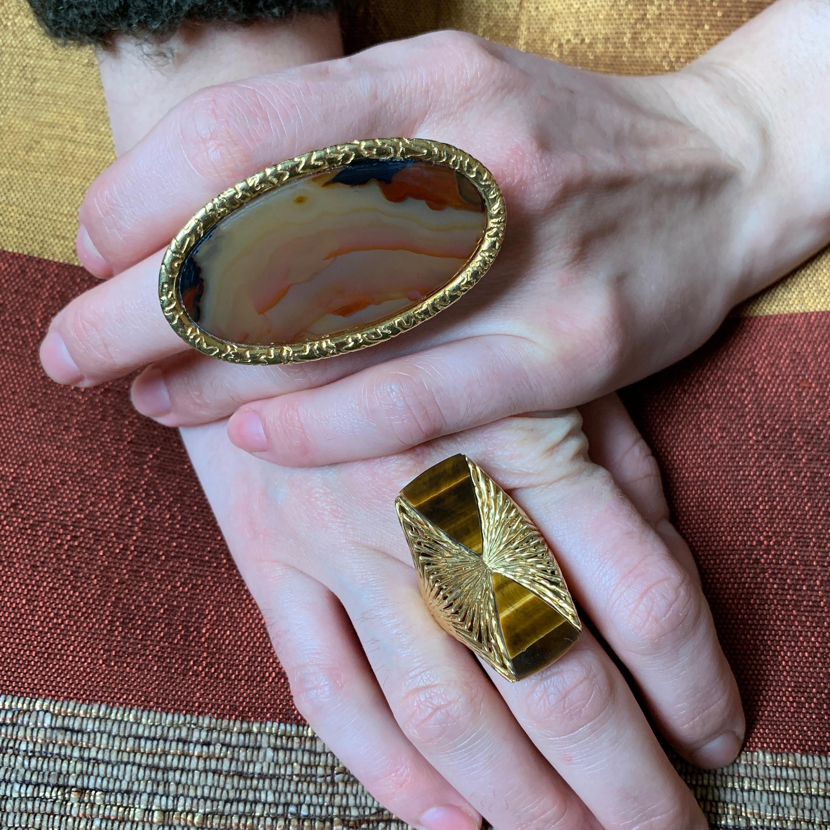 Modern Andrew Grima Vintage Agate and Yellow Gold Cocktail Ring 1972