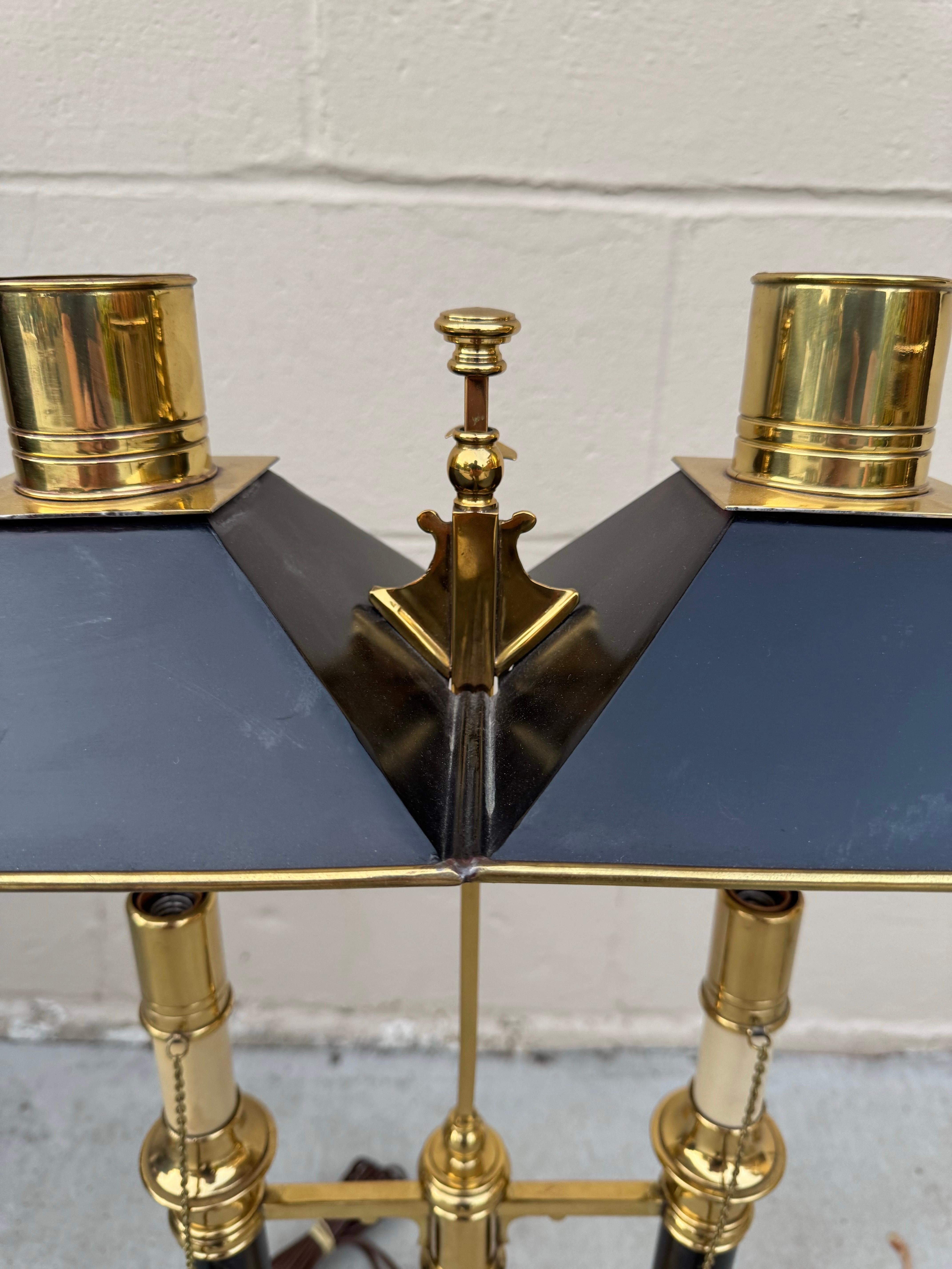 1972 Chapman Lámpara de mesa Bouillotte de latón y negro en venta 1