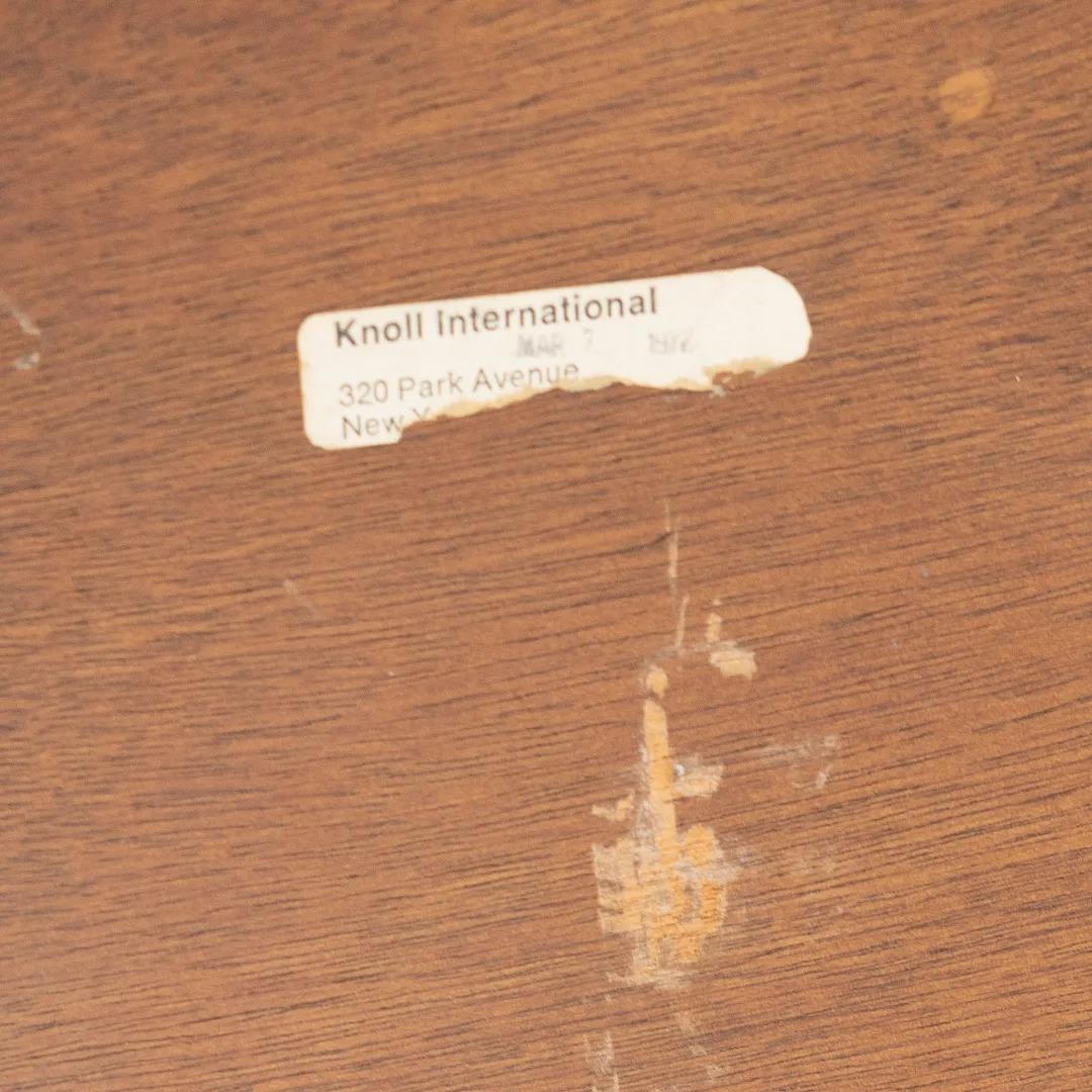 1972 Florence Knoll Custom 72 inch Dining Conference Table in Walnut and Steel (table de conférence pour salle à manger de 72 pouces en noyer et acier) en vente 2