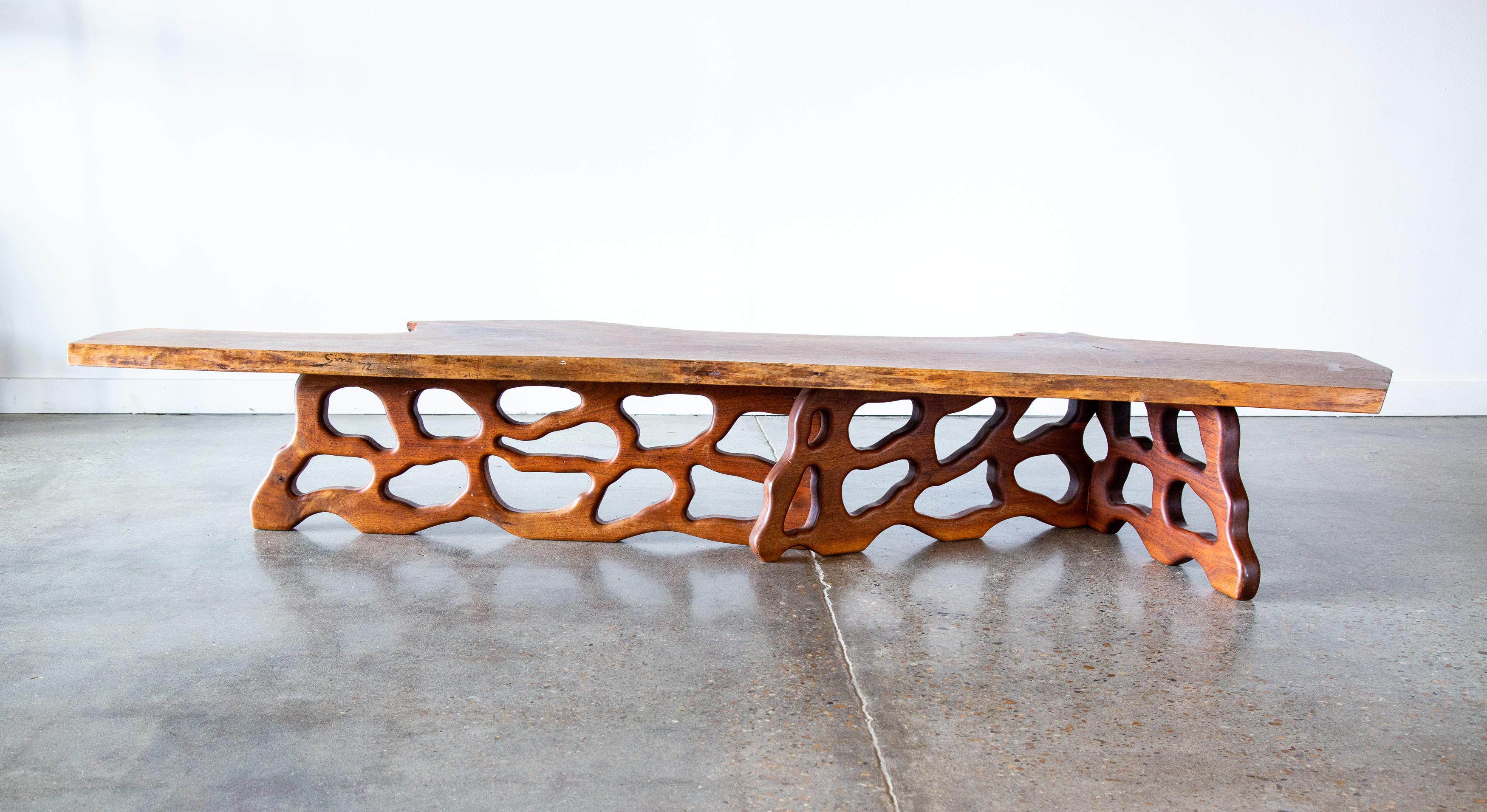 1972 Live Edge Walnut Coffee Table by Gino Russo organic Carved base Nakashima For Sale 6