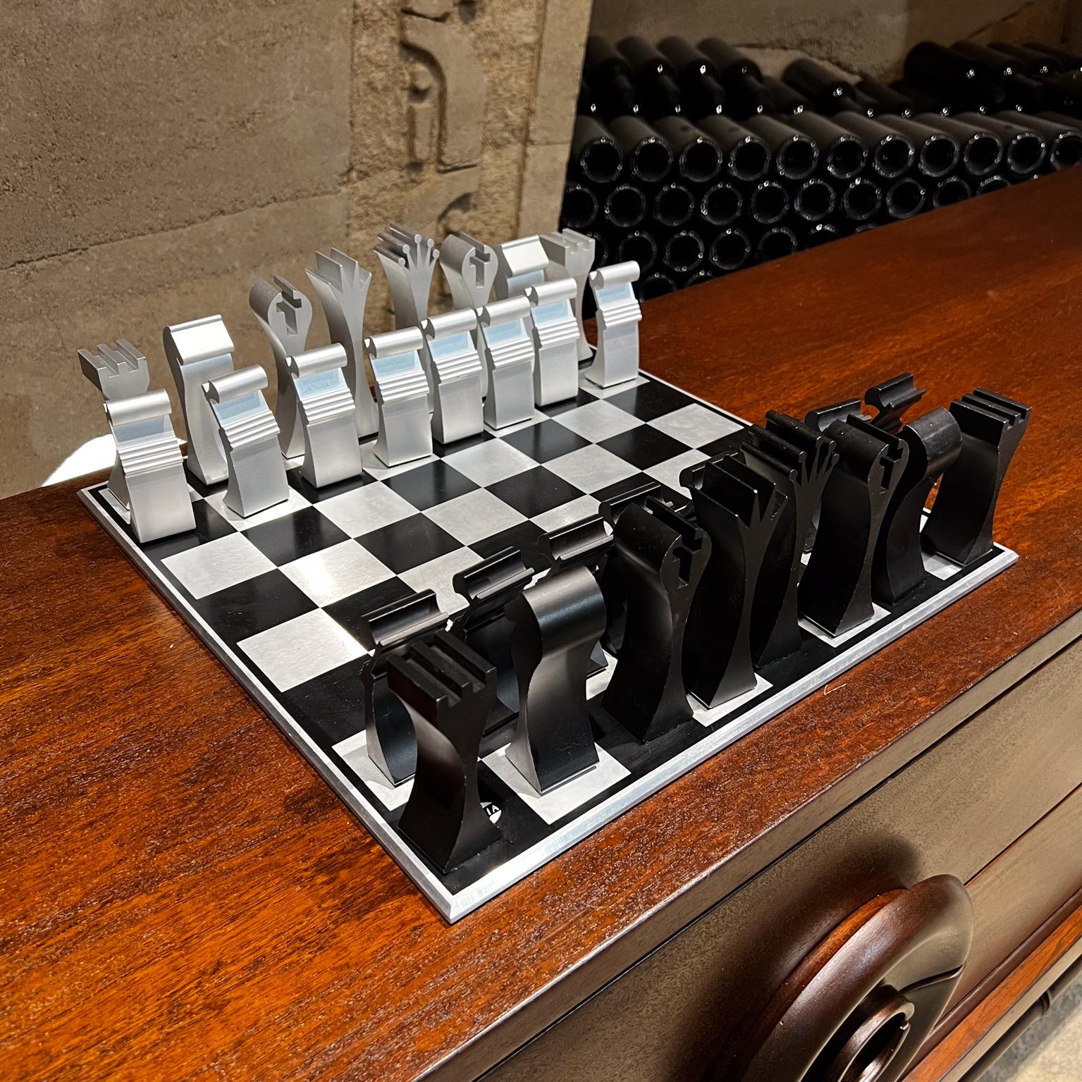 1972 Modernist Columbia Aluminum Chess Set by Scott Wolfe For Sale 2