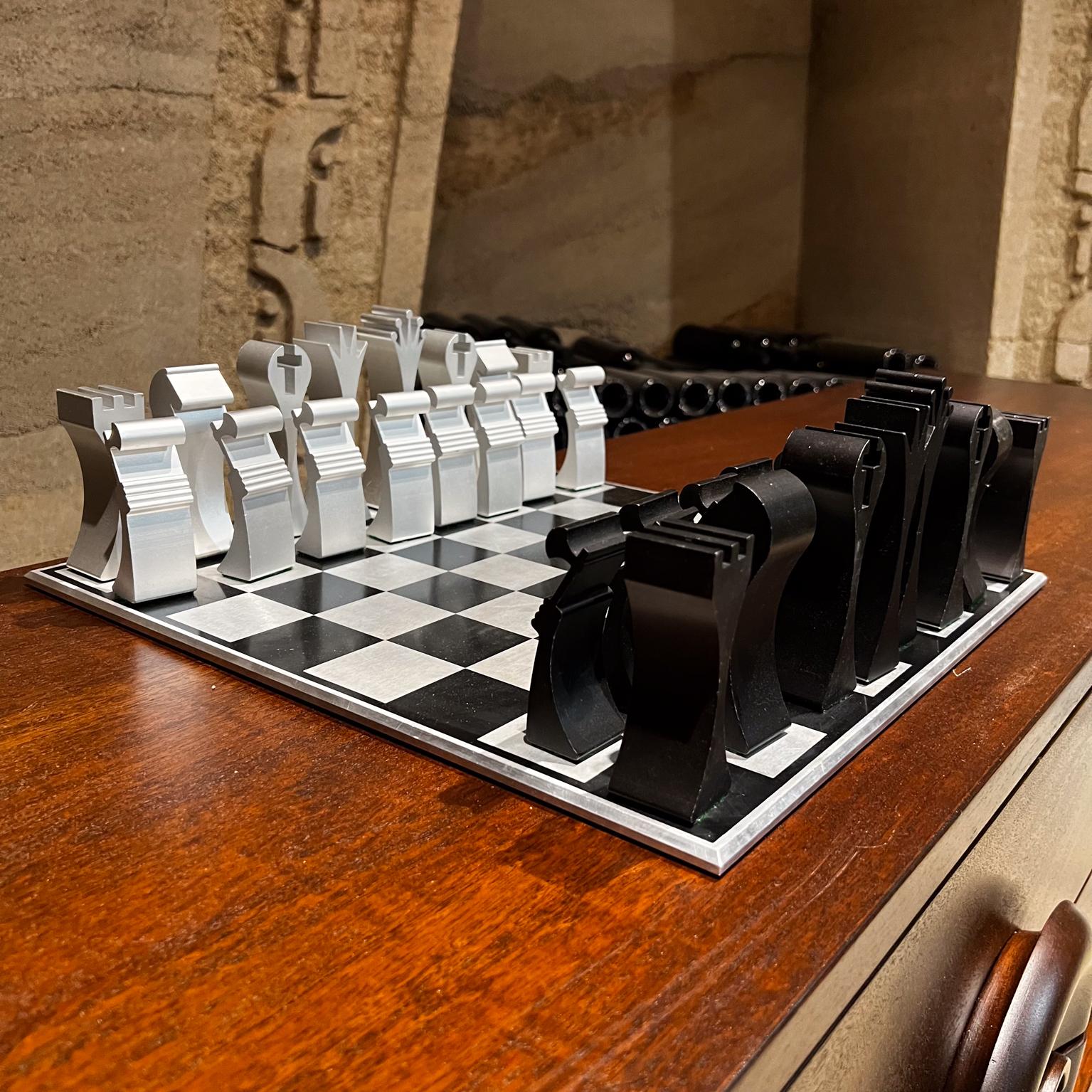 1972 Modernist Columbia Aluminum Chess Set by Scott Wolfe For Sale 3