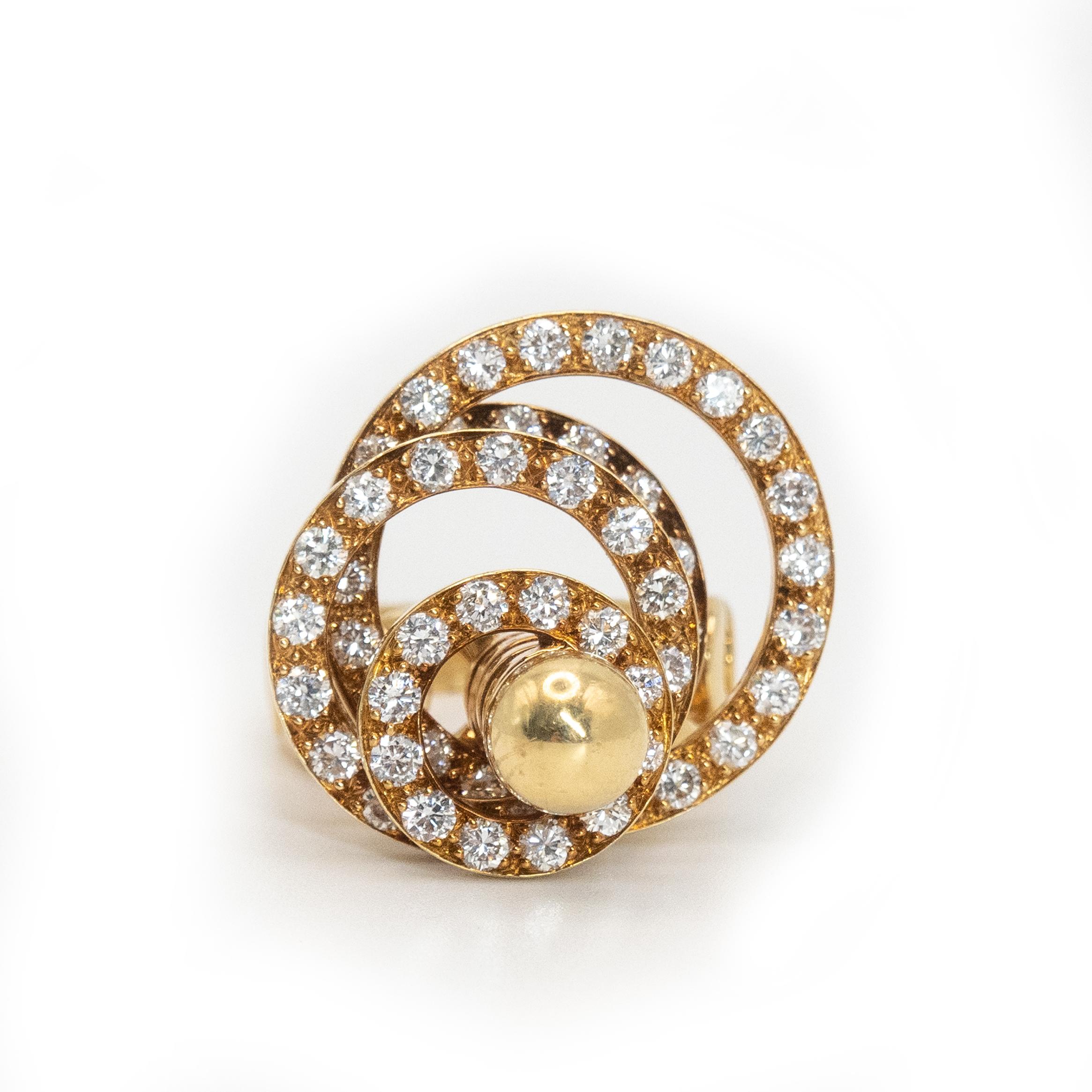 1972 Norman Teufel Anillo de oro amarillo de 18 quilates con movimiento de diamantes Corte brillante