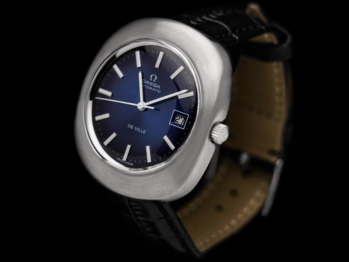 1972 Omega De Ville Vintage Mens Large Retro Automatic with Blue Vignette Dial In Good Condition For Sale In Suwanee, GA