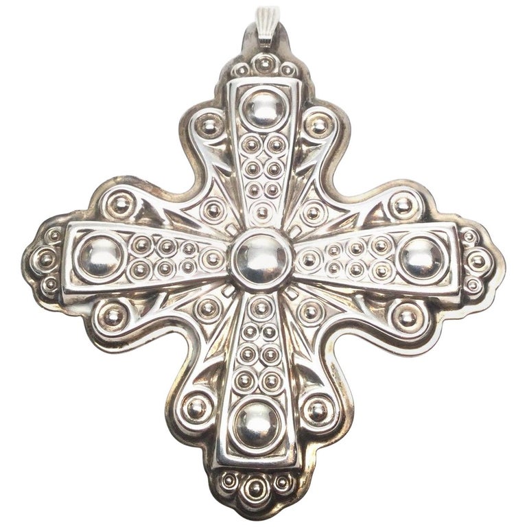 1972 Reed and Barton Sterling Silver Christmas Cross Ornament at ...