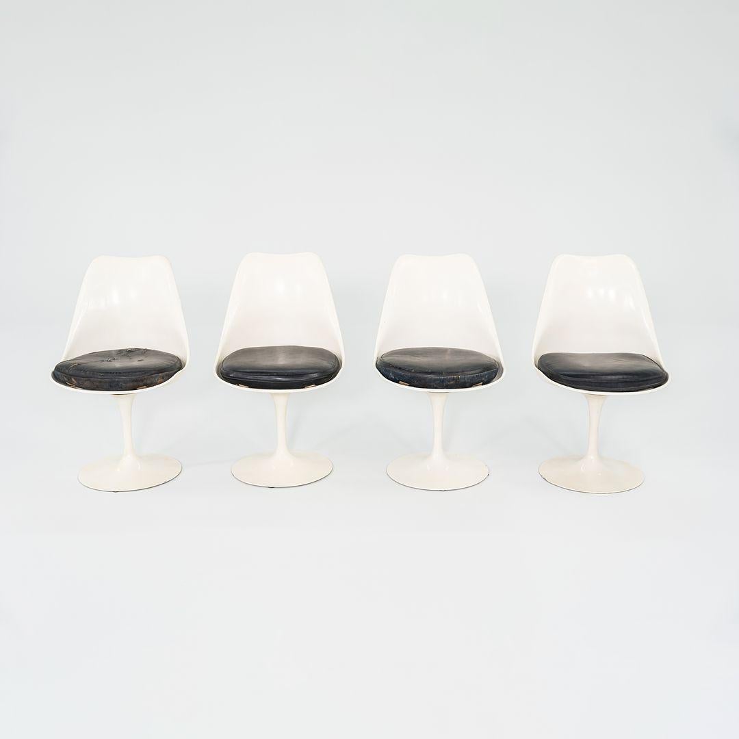 1972 Ensemble de 4 chaises d'appoint The Eero Saarinen Tulip Pedestal avec tapisserie bleue 151C en vente 3